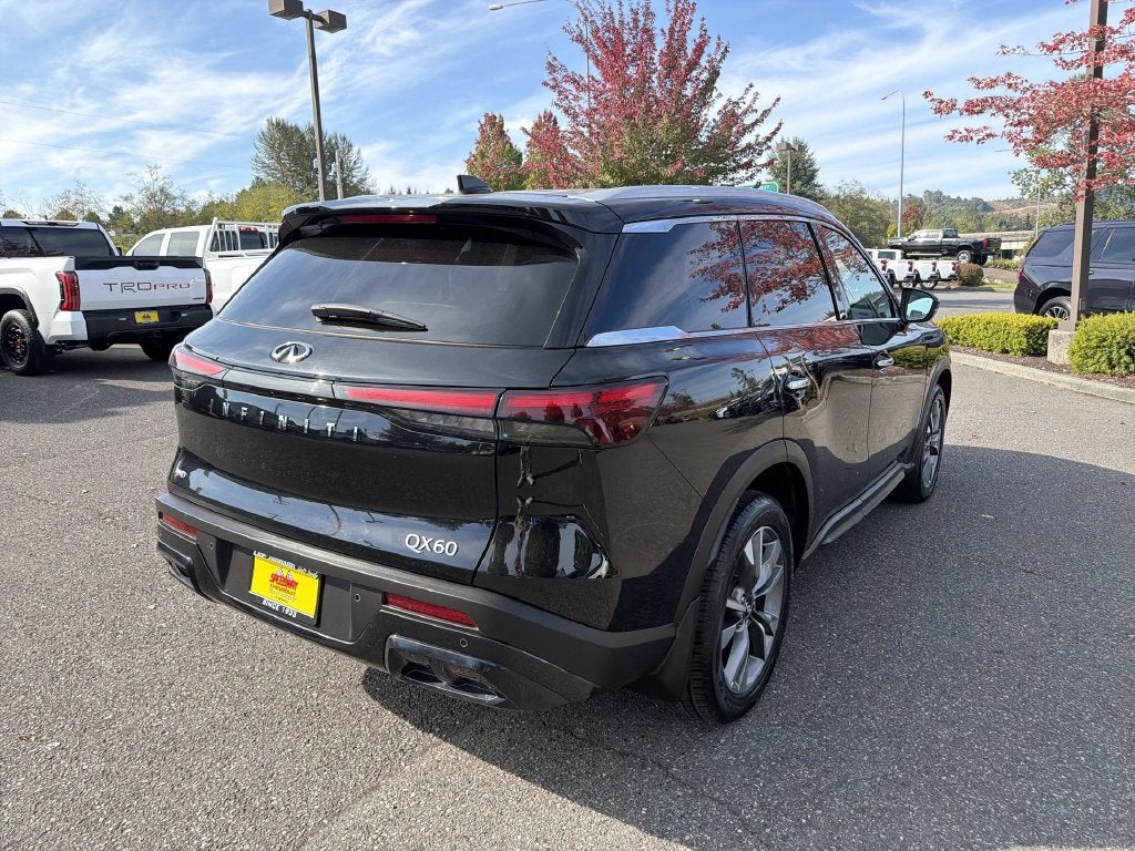2025 INFINITI QX60 LUXE - Photo 9