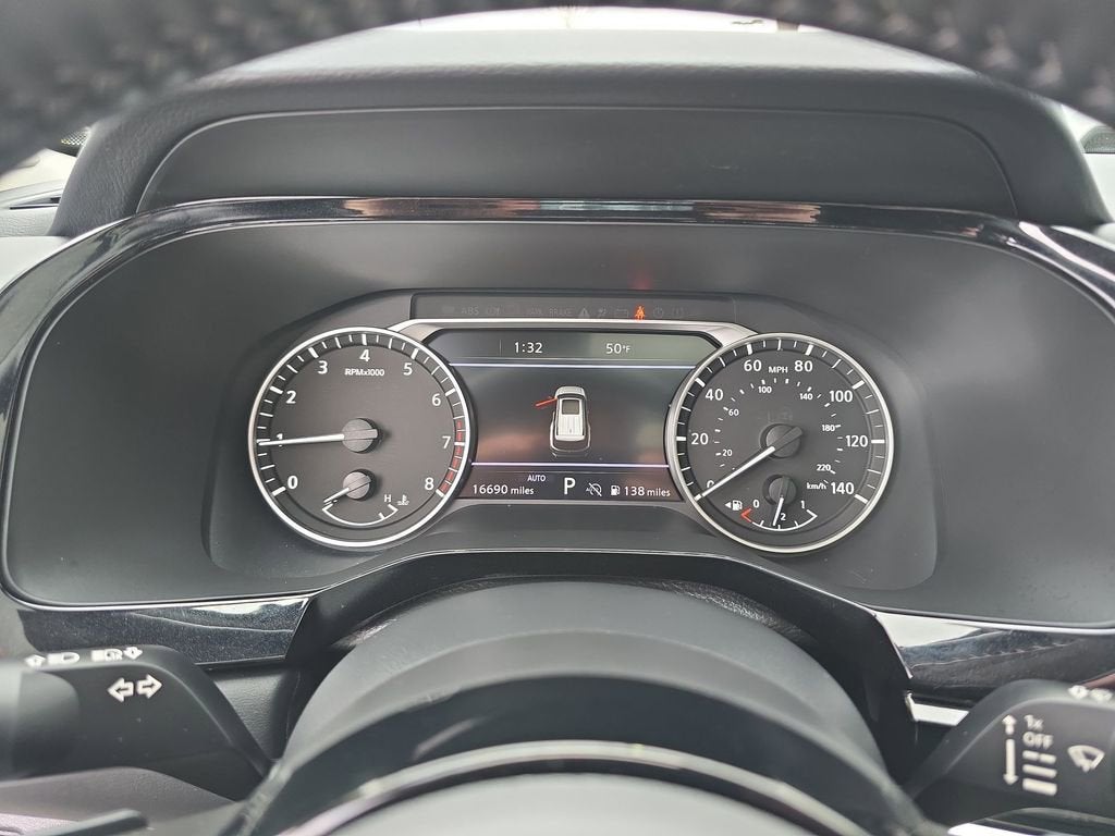 2025 Nissan Pathfinder SL 4WD