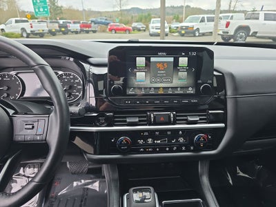 2025 Nissan Pathfinder SL 4WD