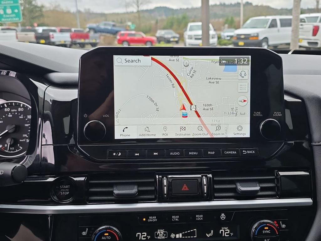 2025 Nissan Pathfinder SL 4WD