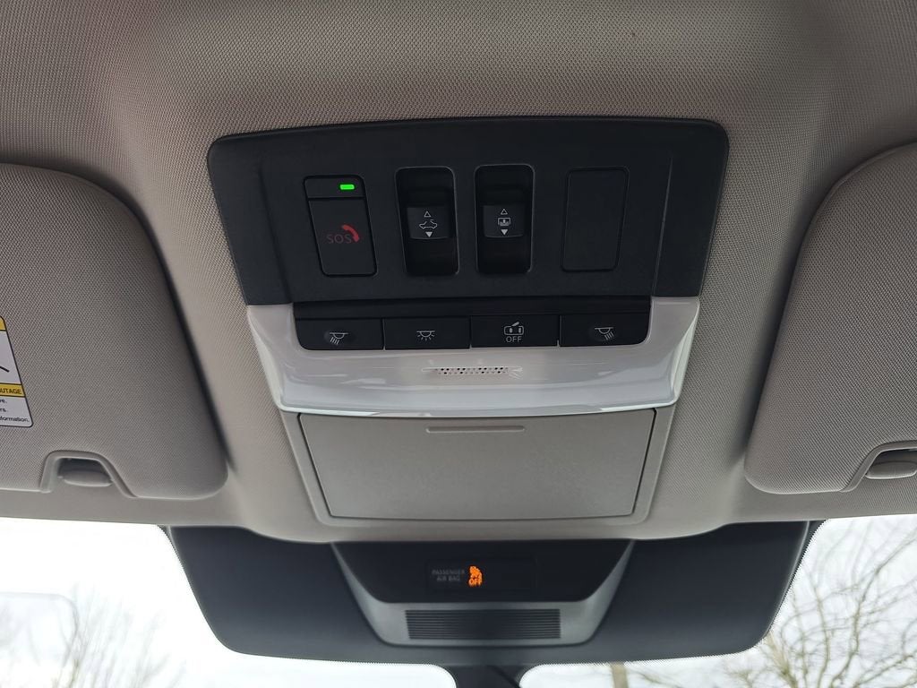 2025 Nissan Pathfinder SL 4WD