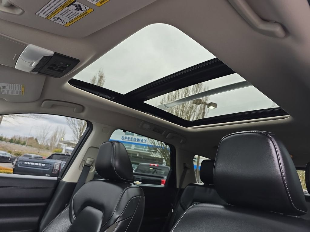 2025 Nissan Pathfinder SL 4WD