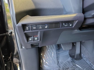 2025 Toyota Sienna LE
