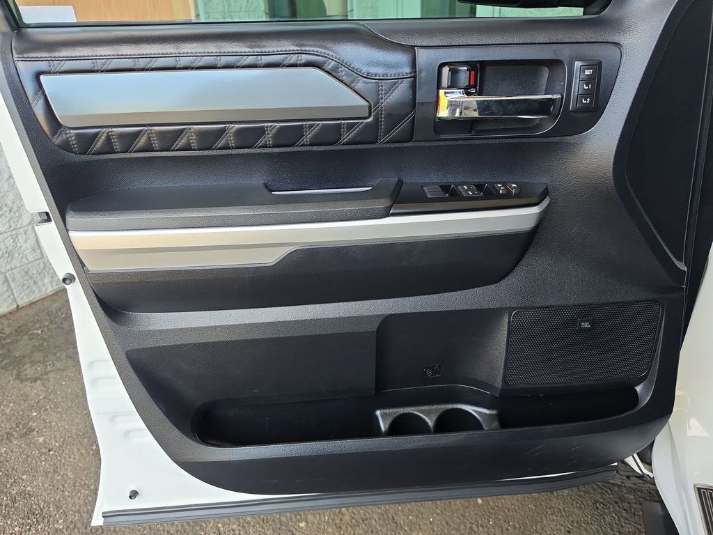 2017 Toyota Tundra Platinum 5.7L V8