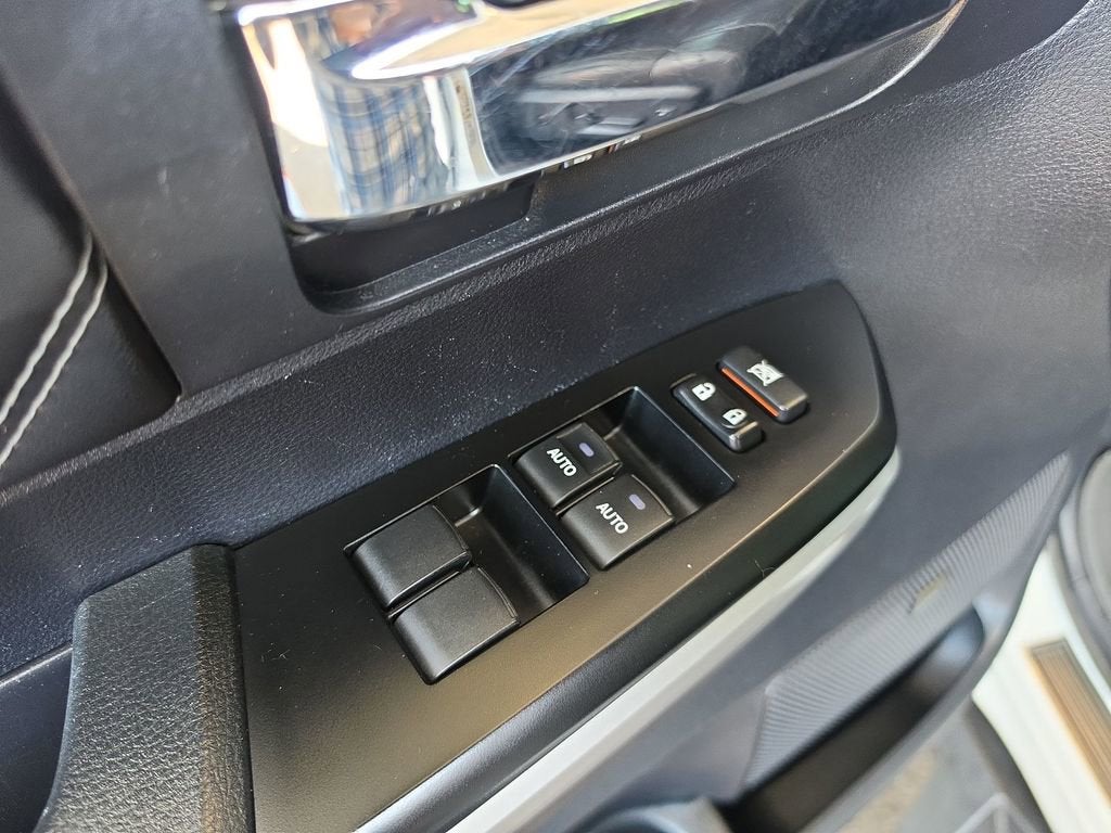 2017 Toyota Tundra Platinum 5.7L V8