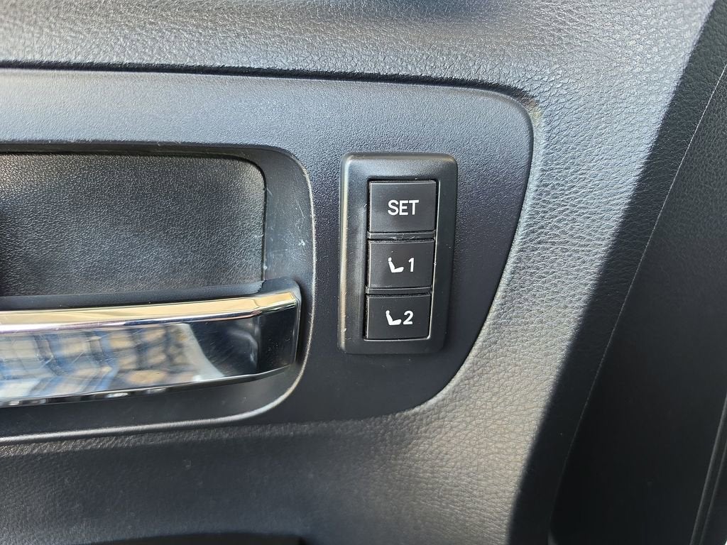 2017 Toyota Tundra Platinum 5.7L V8