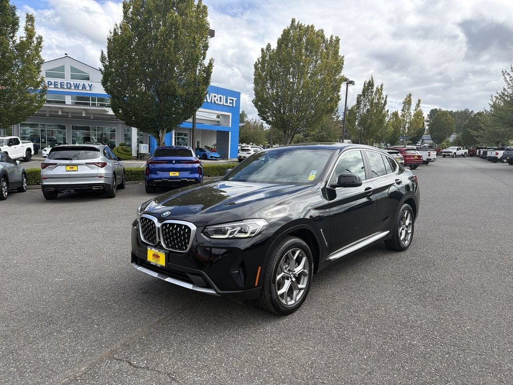 2023 BMW X4 xDrive30i