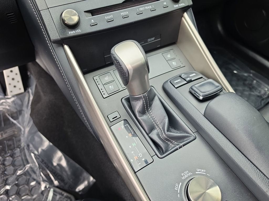 2016 Lexus IS 300 NA