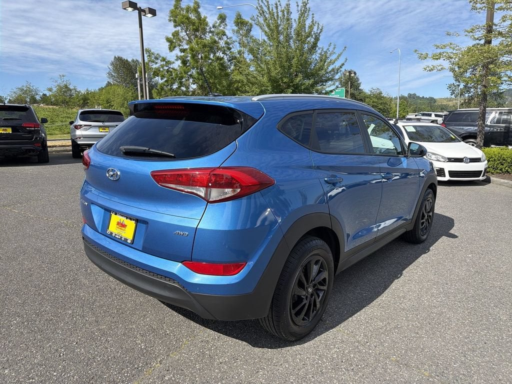 2016 Hyundai Tucson SE