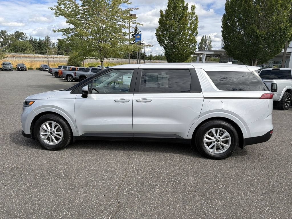 2022 Kia Carnival MPV LX Seat Package
