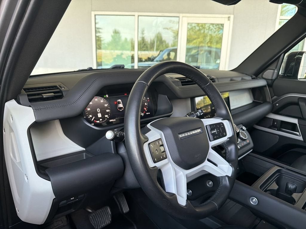 2024 Land Rover Defender 110 P300