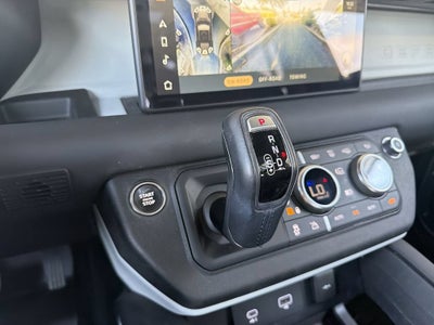 2024 Land Rover Defender 110 P300
