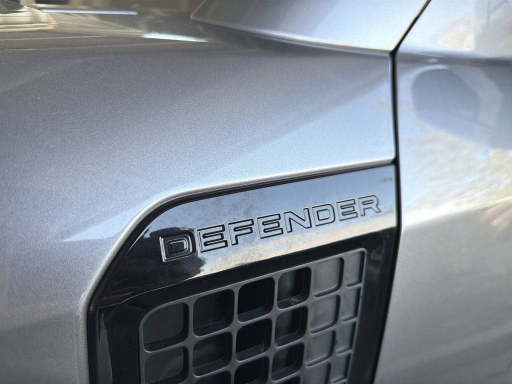 2024 Land Rover Defender 110 P300