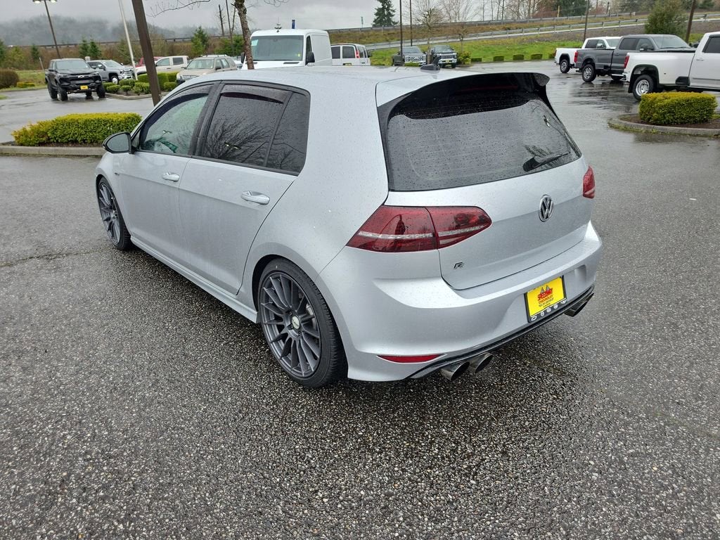 2016 Volkswagen Golf R 4-Door