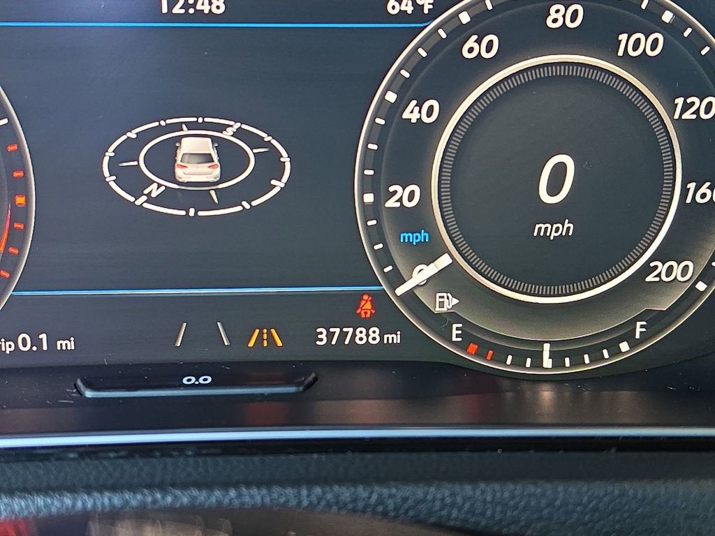 2019 Volkswagen Golf R 2.0T w/DCC & Navigation