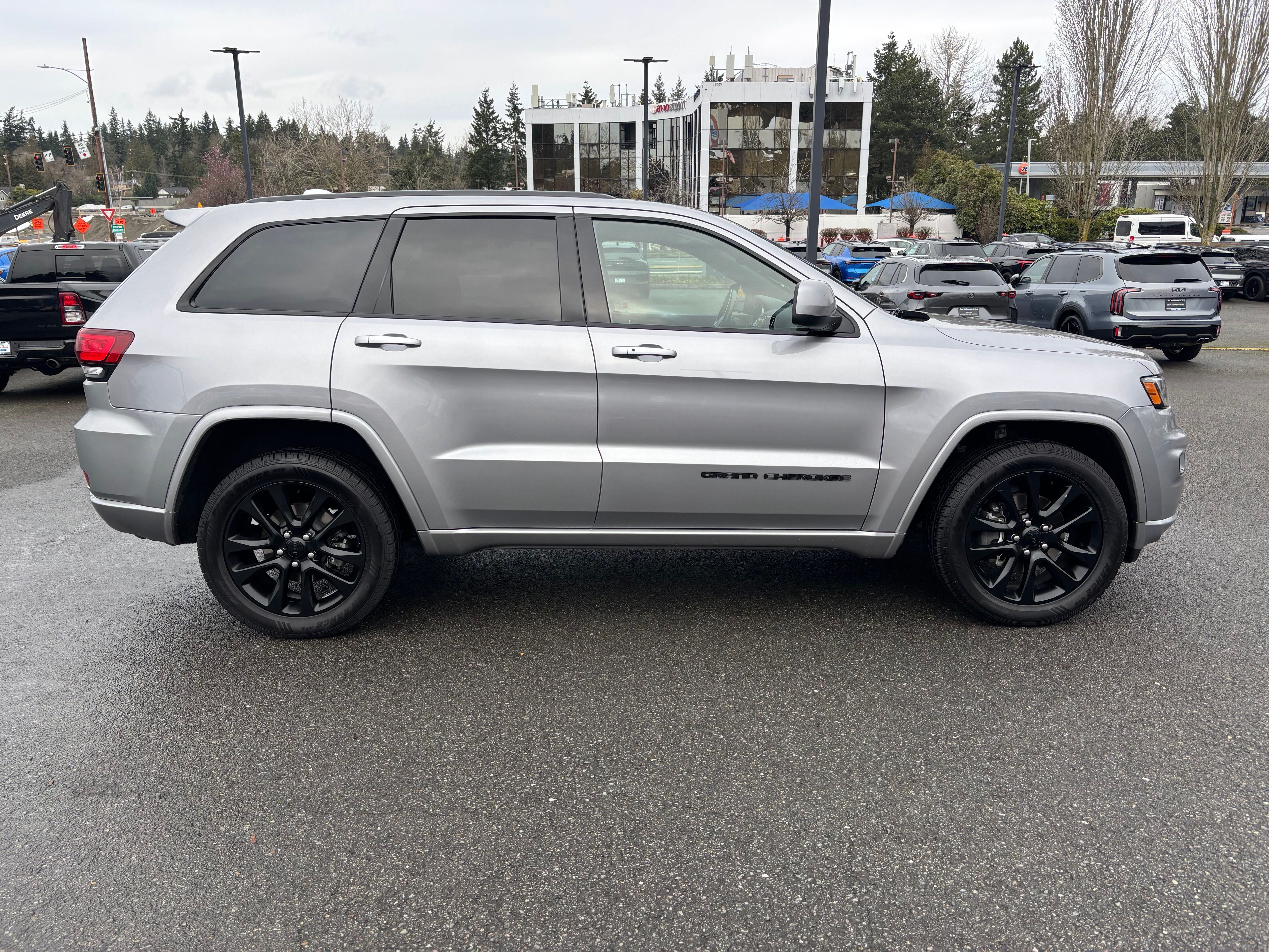 2020 Jeep Grand Cherokee Altitude