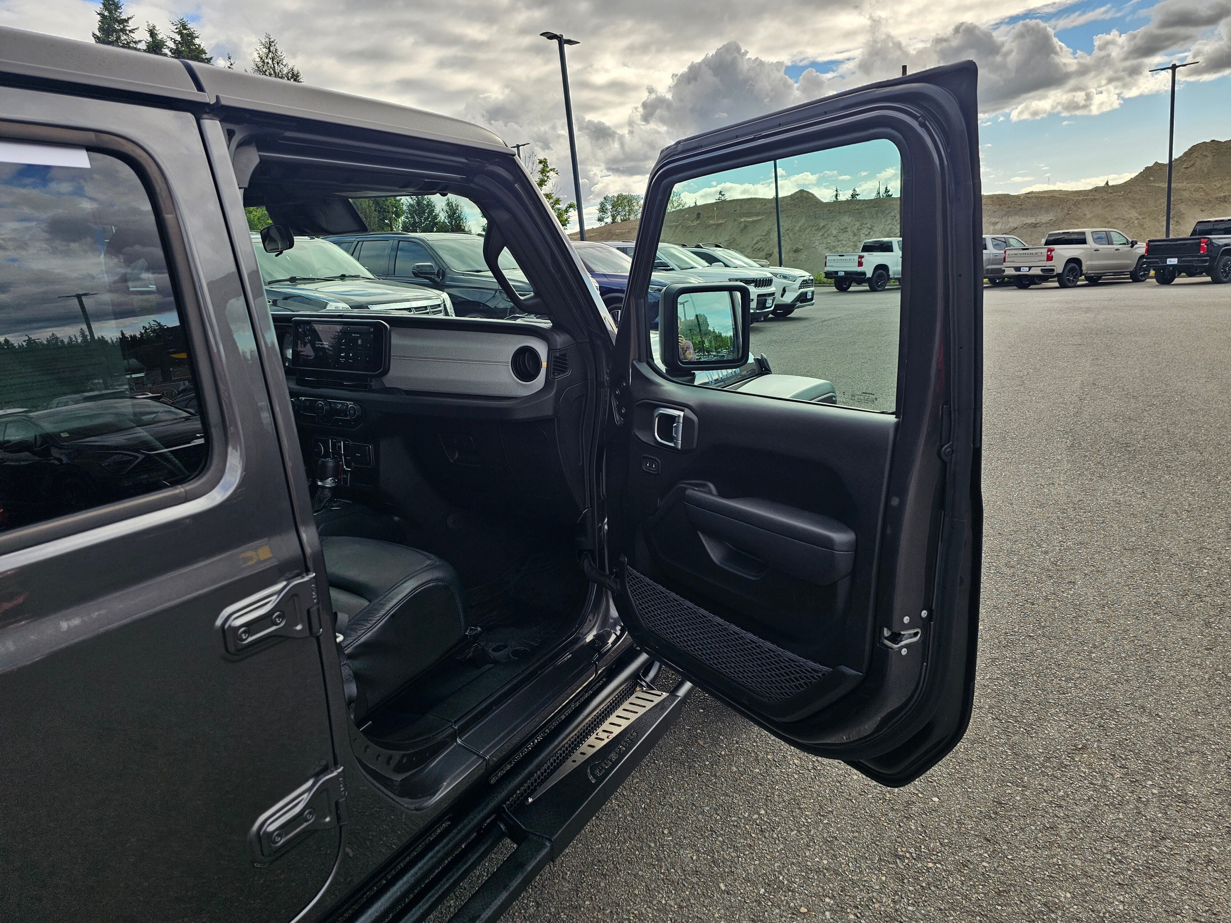 2024 Jeep Wrangler 4xe Willys