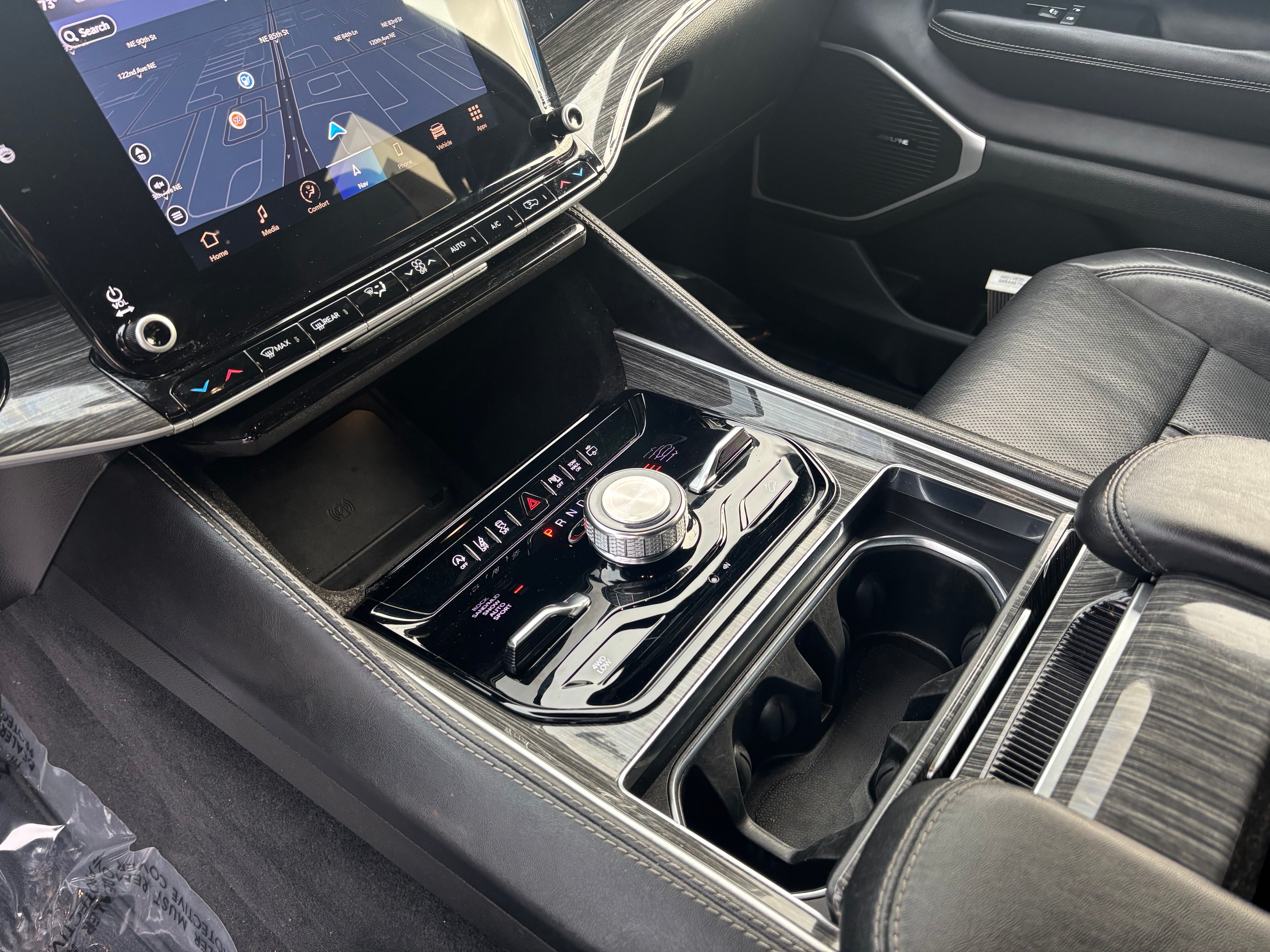 2022 Jeep Wagoneer Series III