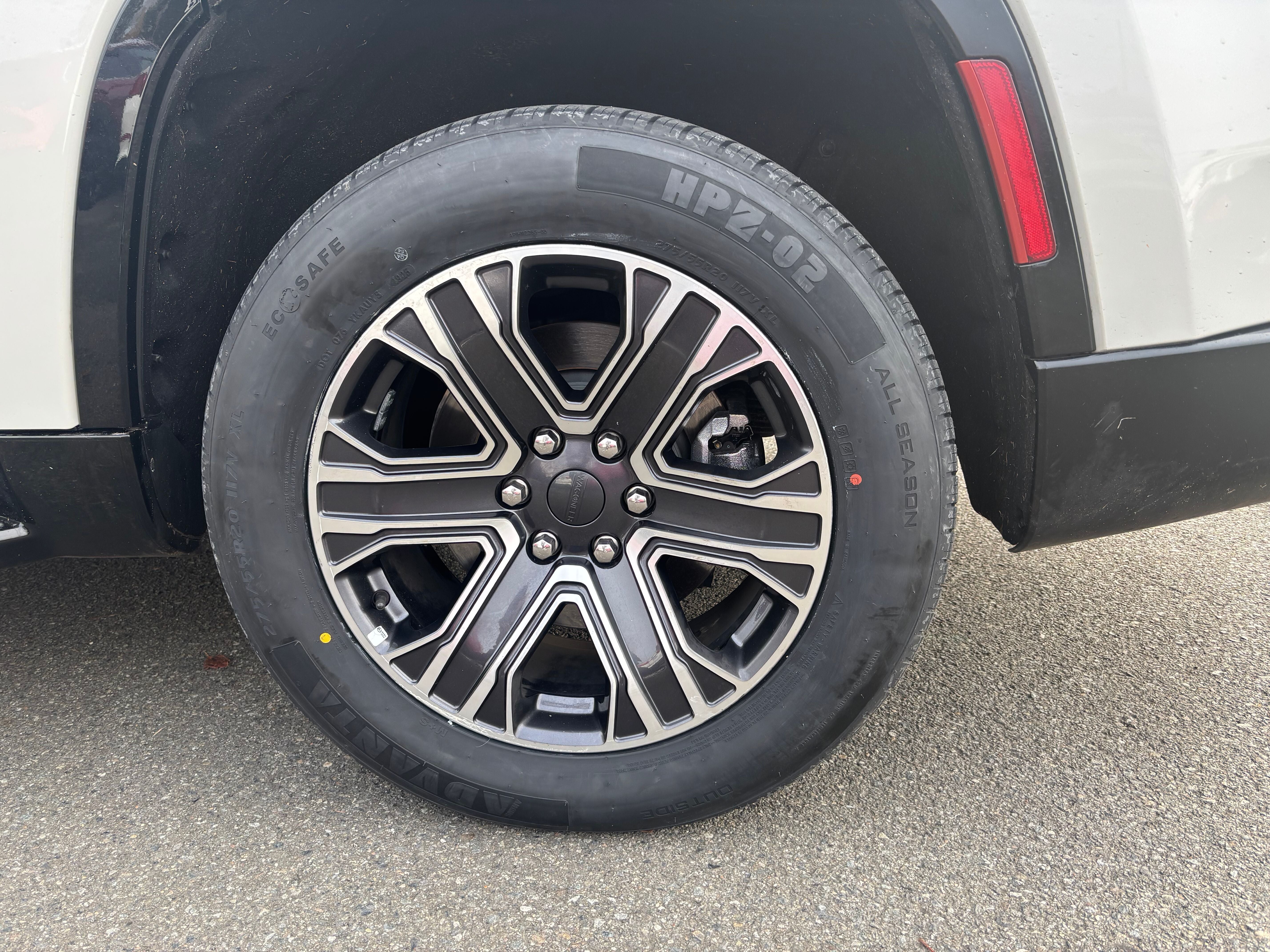 2022 Jeep Wagoneer Series III