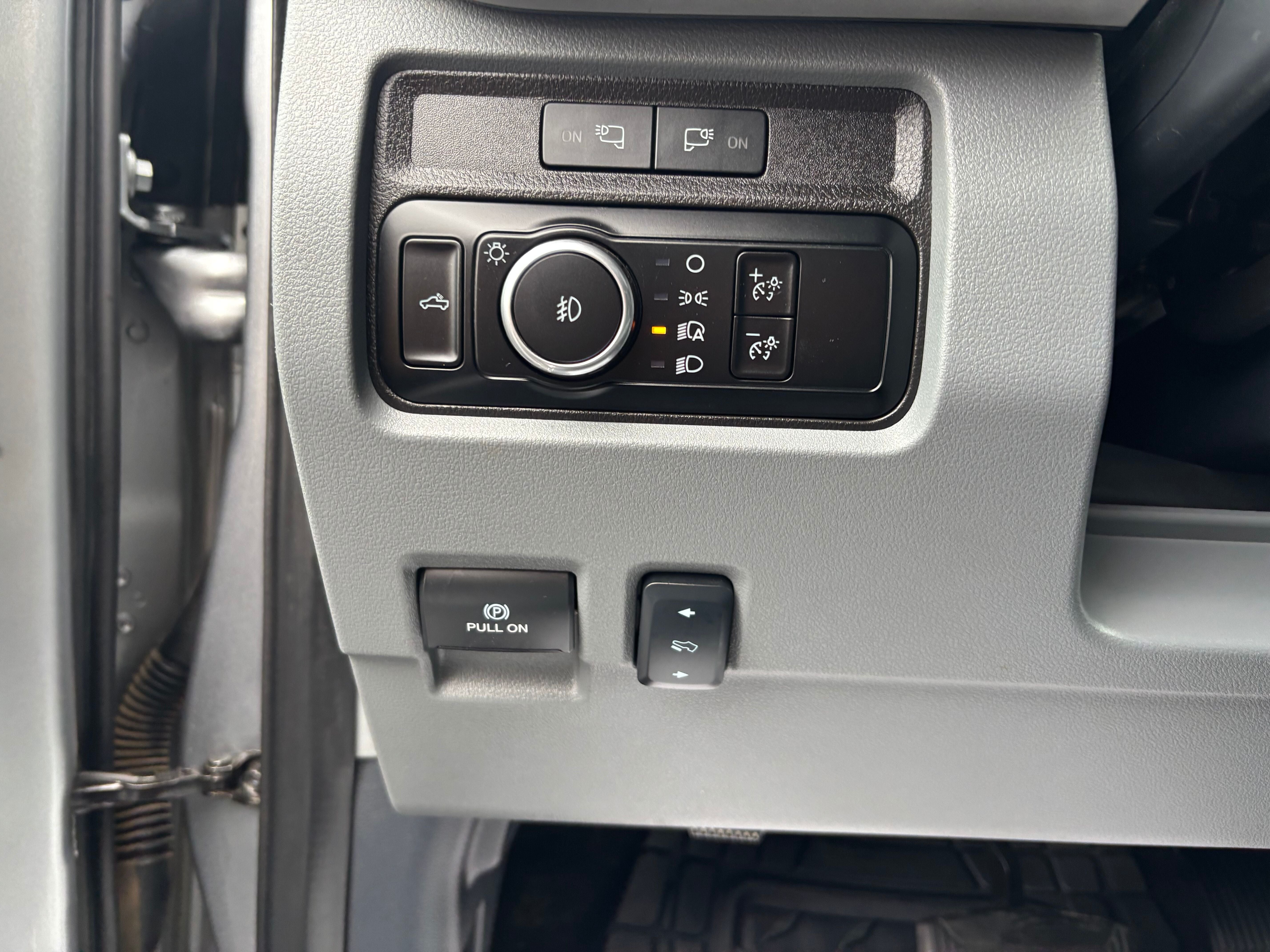 2024 Ford Super Duty F-450 DRW XL