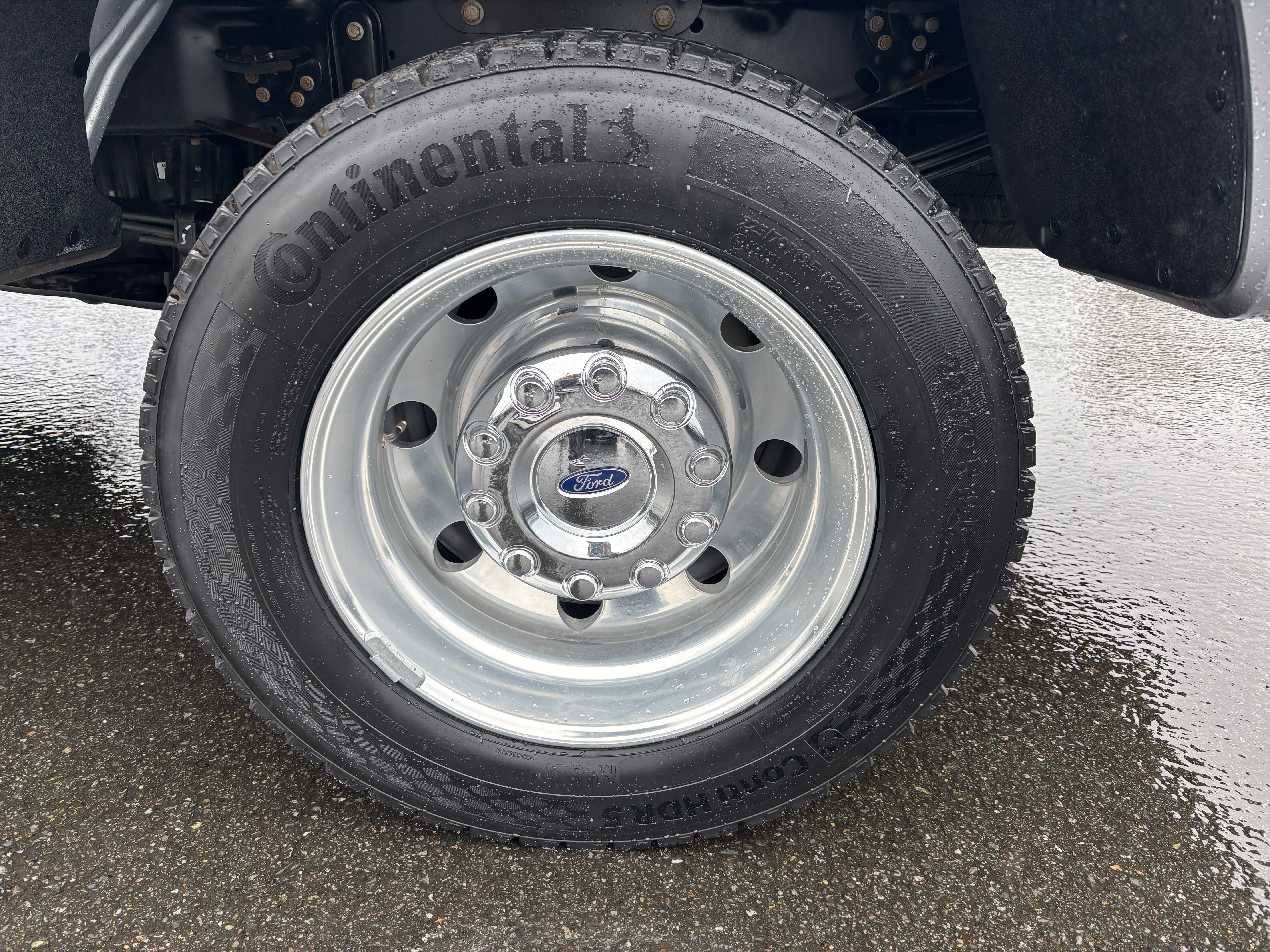 2024 Ford Super Duty F-450 DRW XL