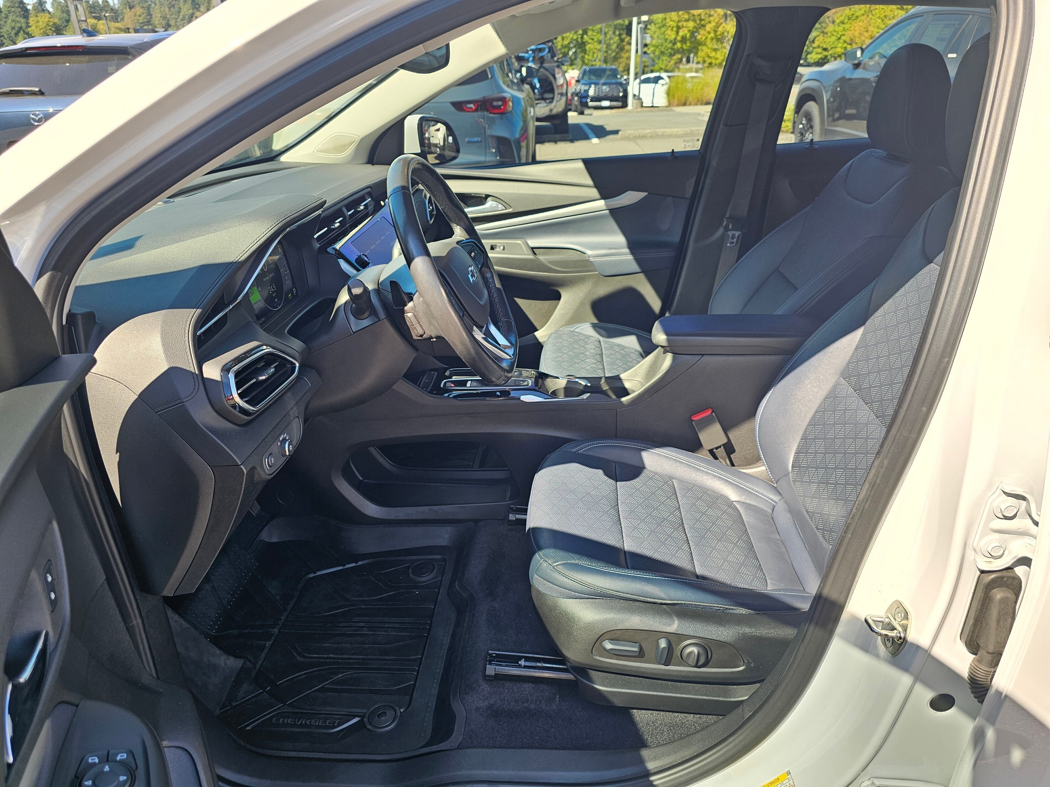 2023 Chevrolet Bolt EUV LT