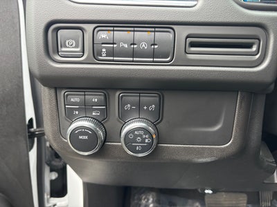 2024 GMC Yukon XL SLE