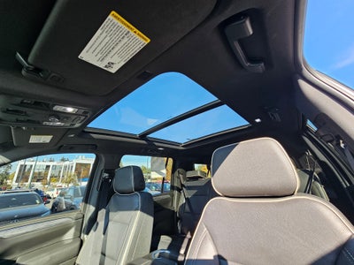 2022 GMC Yukon XL SLT