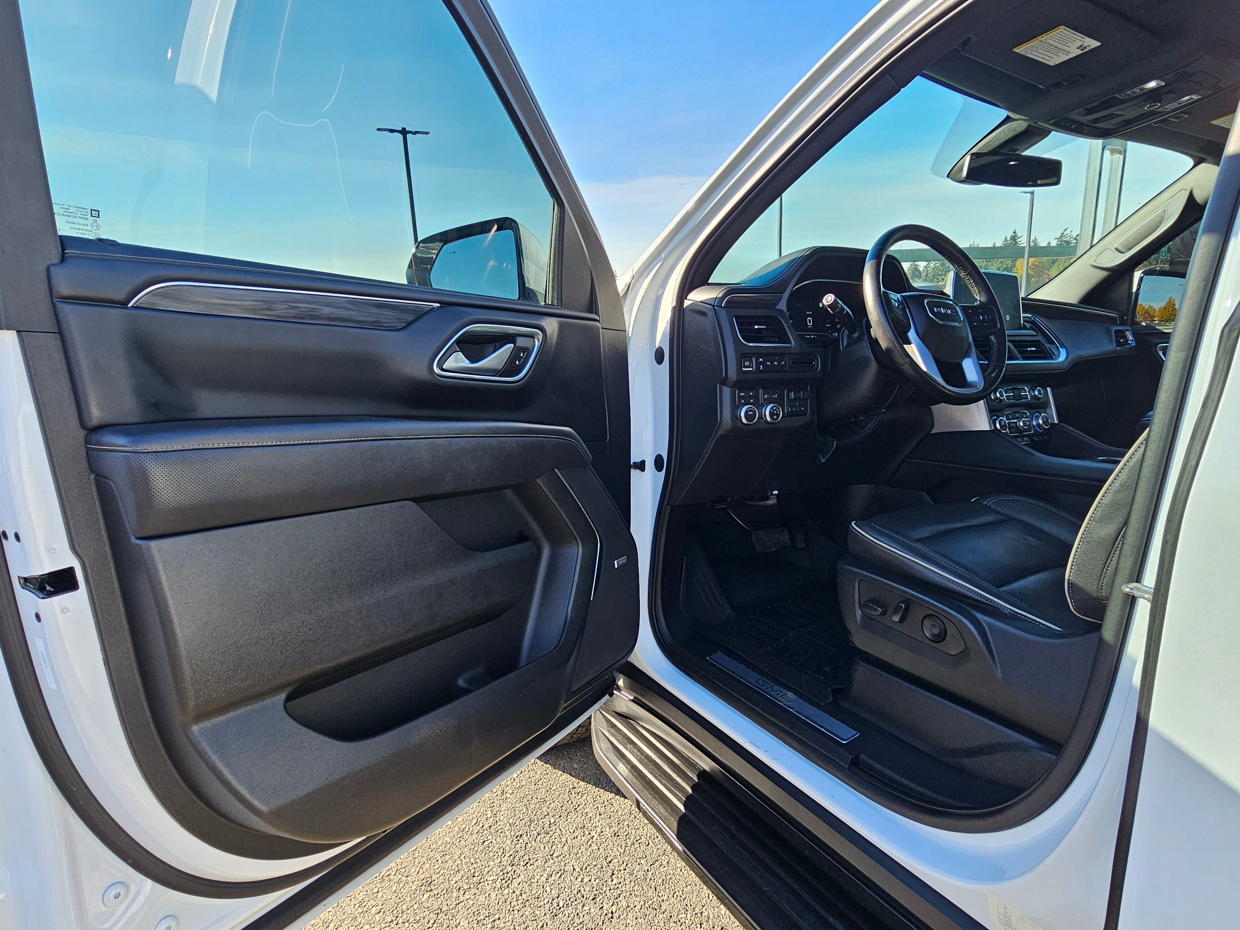 2022 GMC Yukon XL SLT