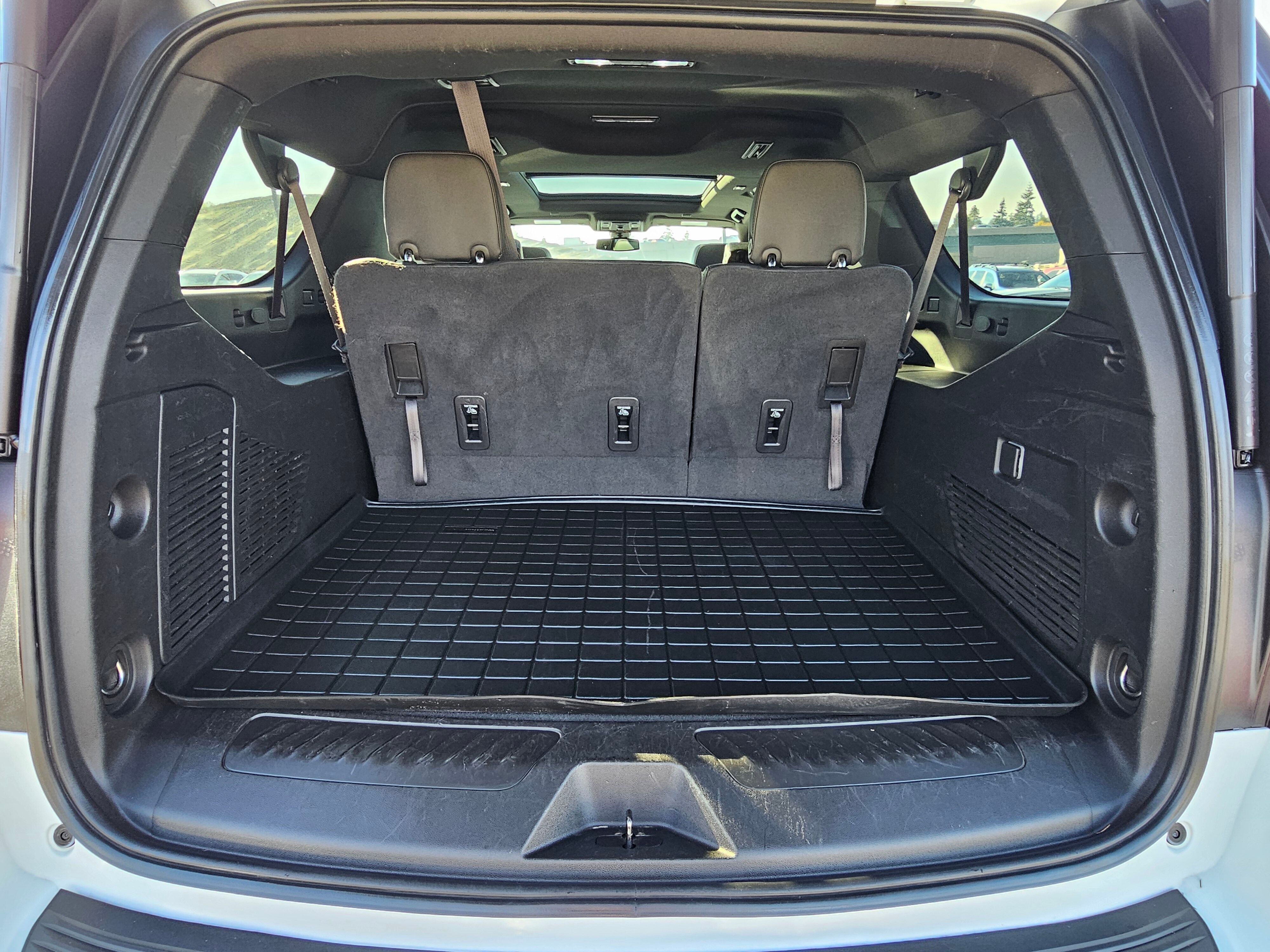 2022 GMC Yukon XL SLT