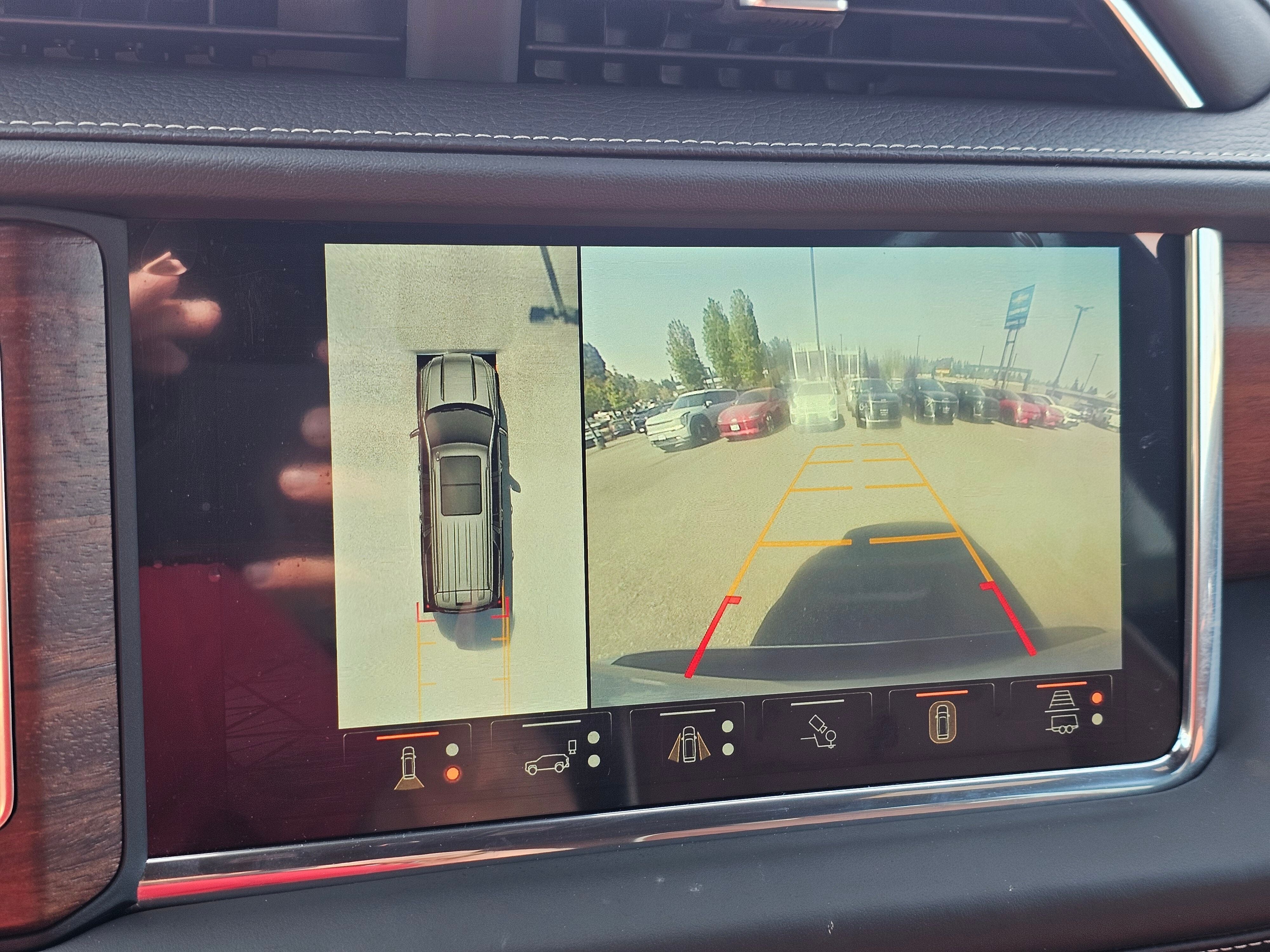2023 GMC Yukon XL Denali Ultimate