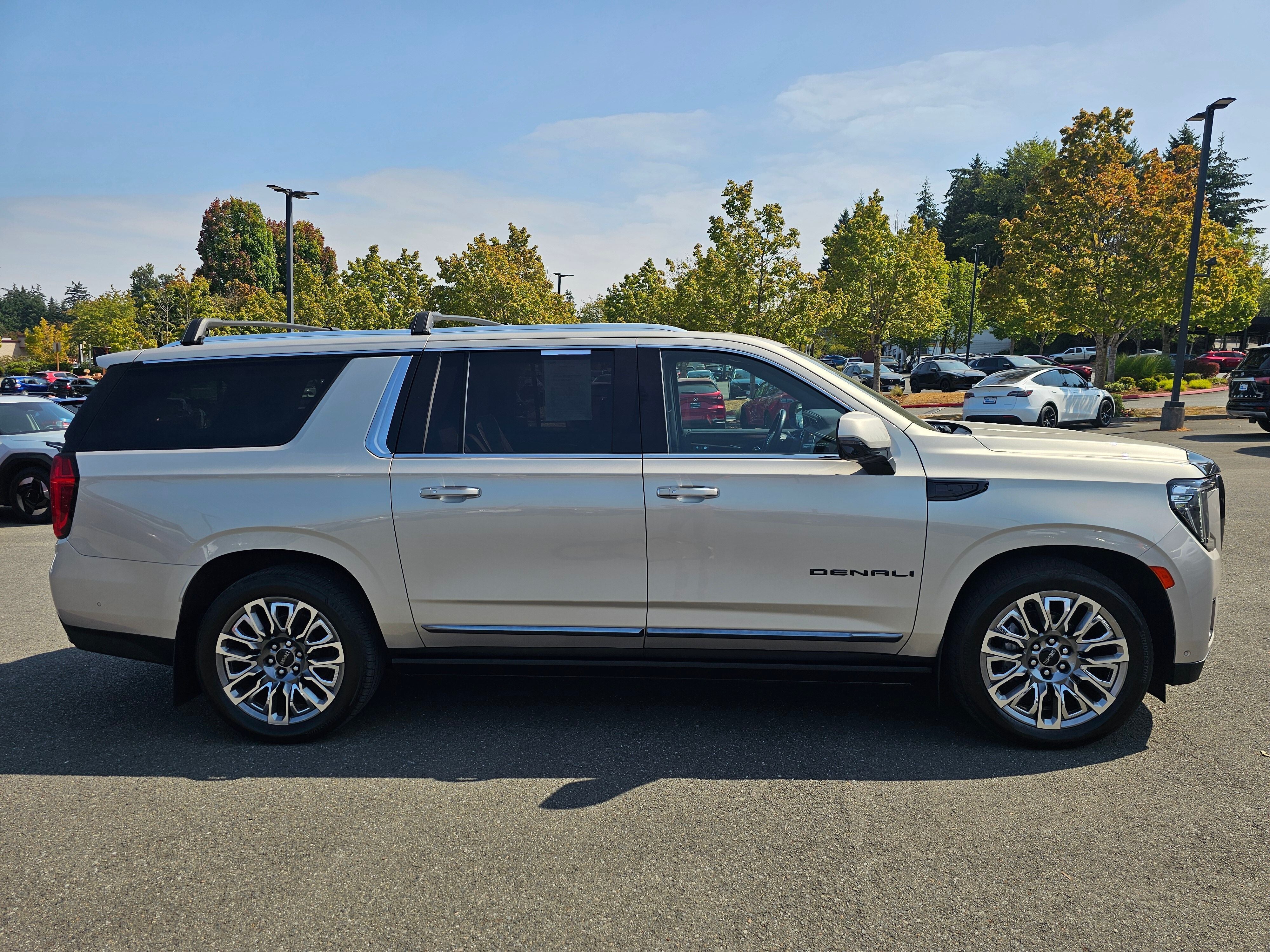 2023 GMC Yukon XL Denali Ultimate