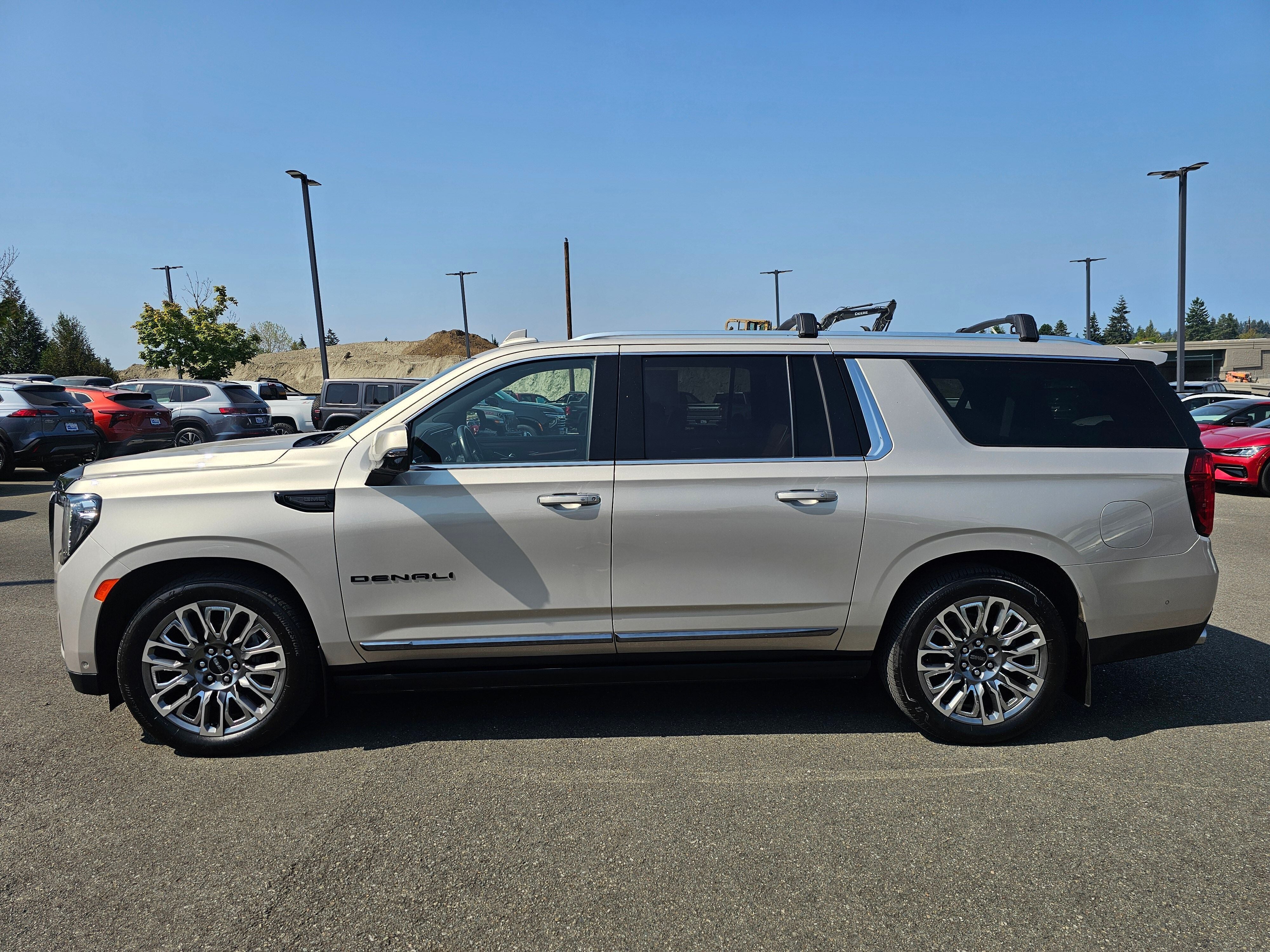 2023 GMC Yukon XL Denali Ultimate