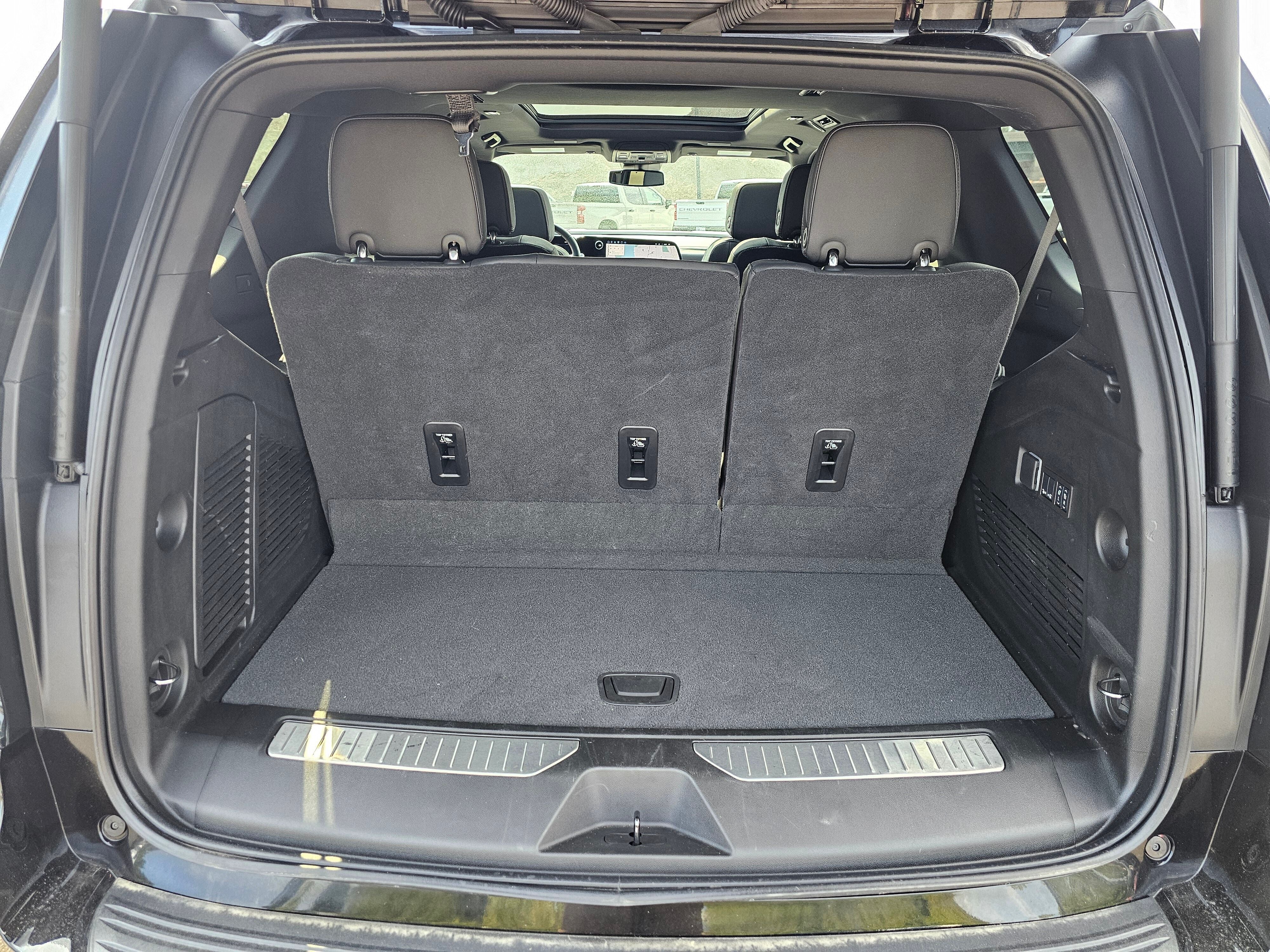 2025 Chevrolet Tahoe RST