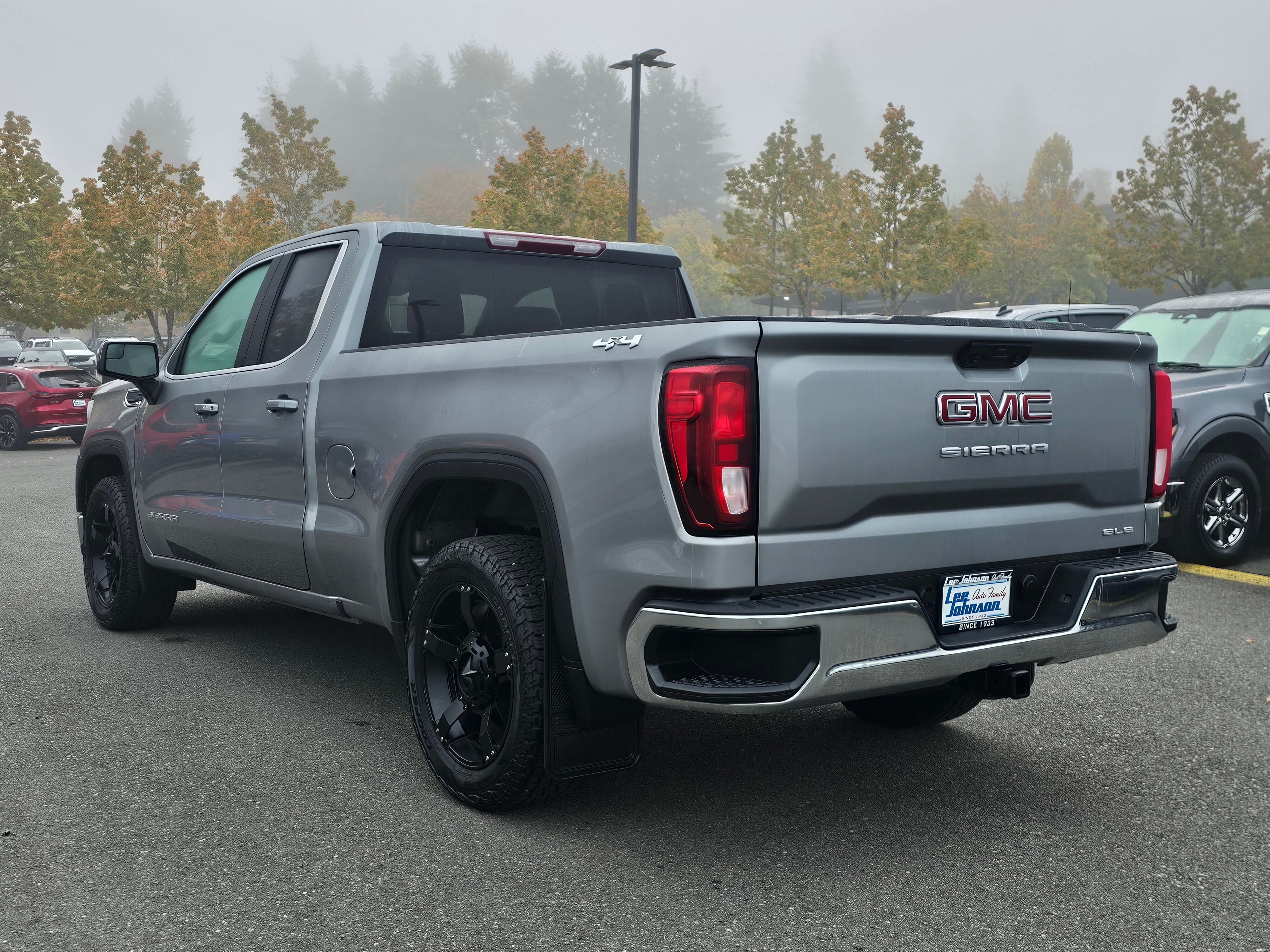 2023 GMC Sierra 1500 SLE