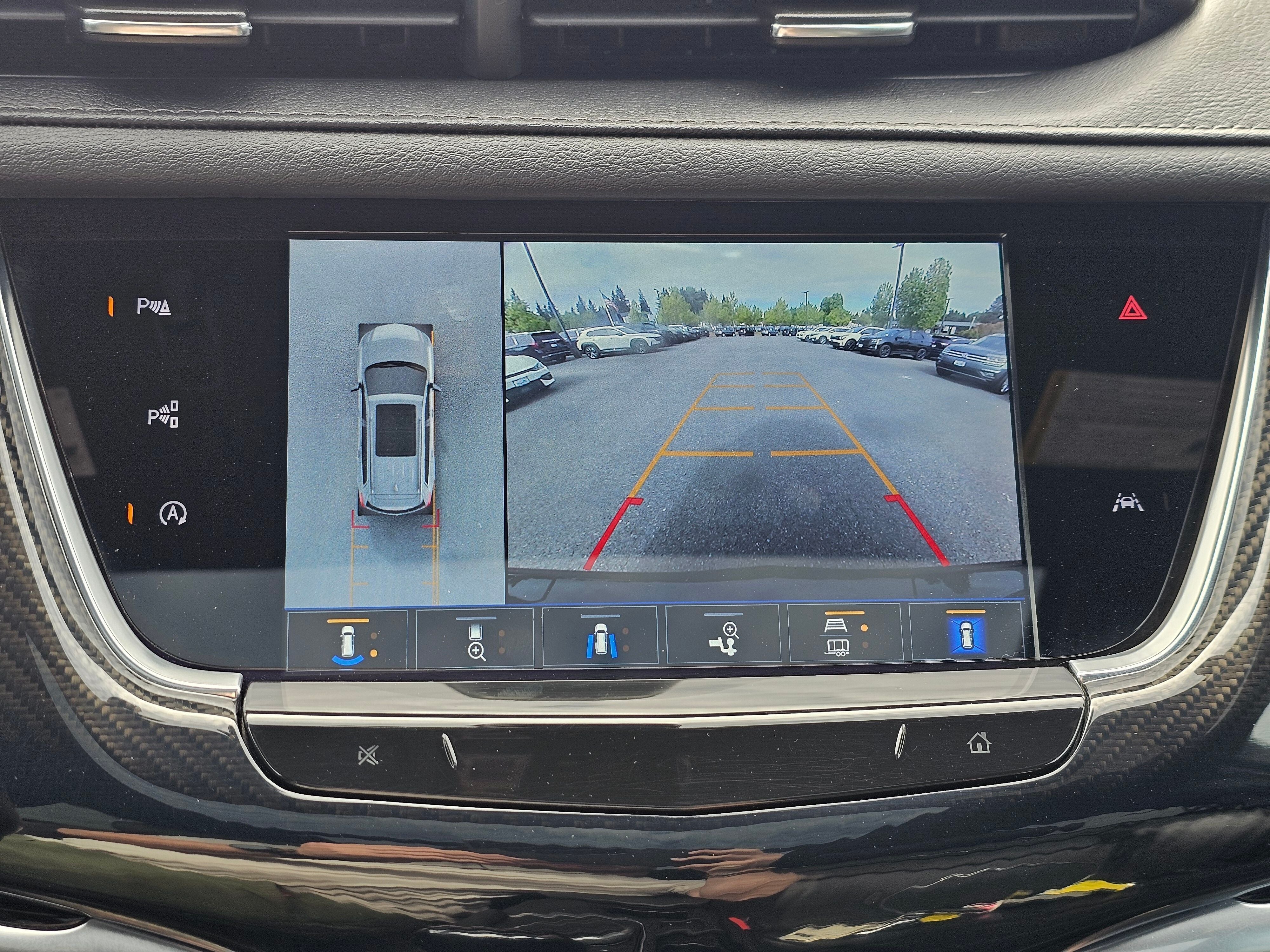 2024 Cadillac XT6 Sport