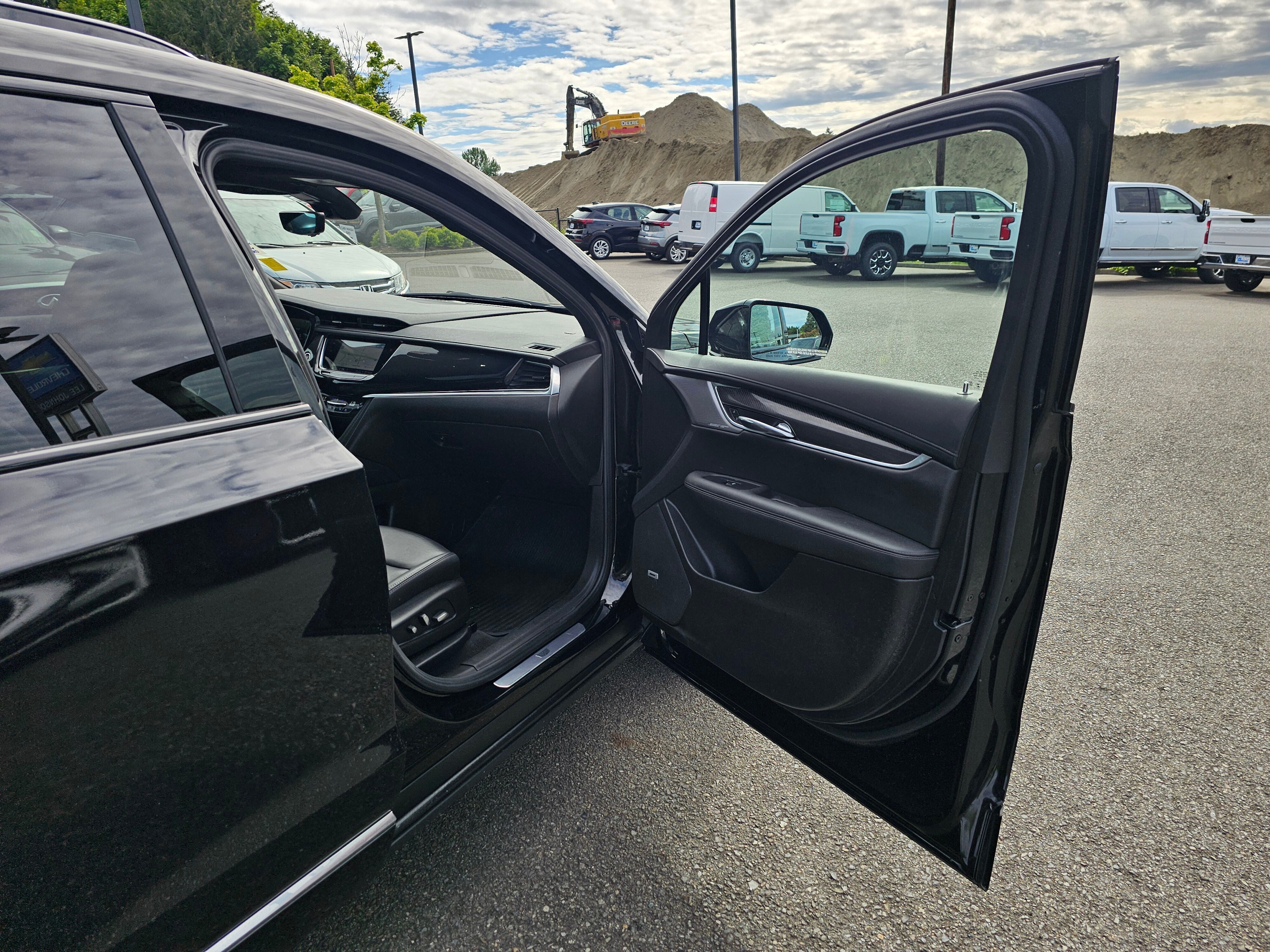 2024 Cadillac XT6 Sport