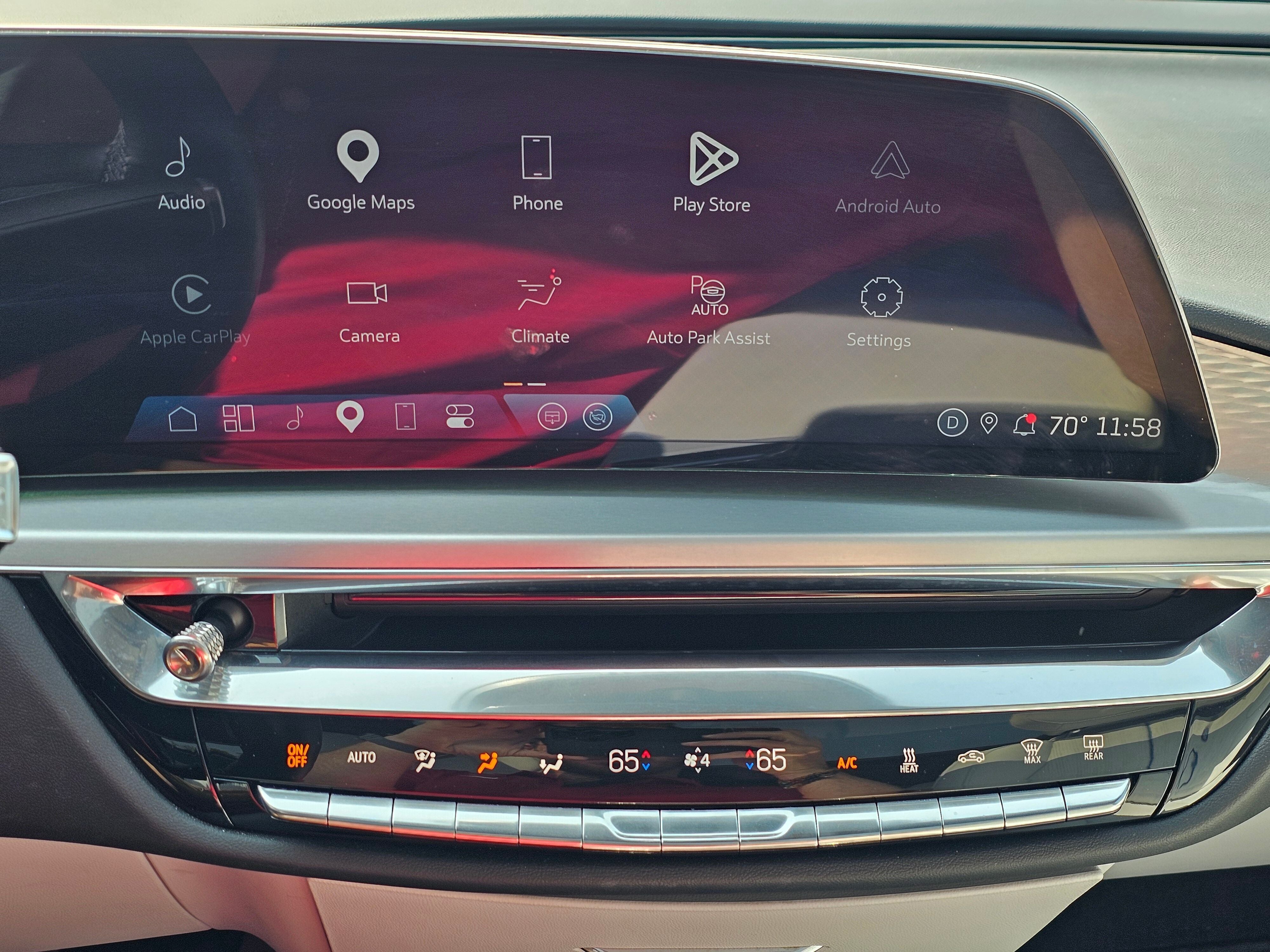 2024 Cadillac LYRIQ Luxury 1