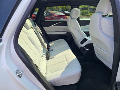 2024 Cadillac LYRIQ Luxury 1