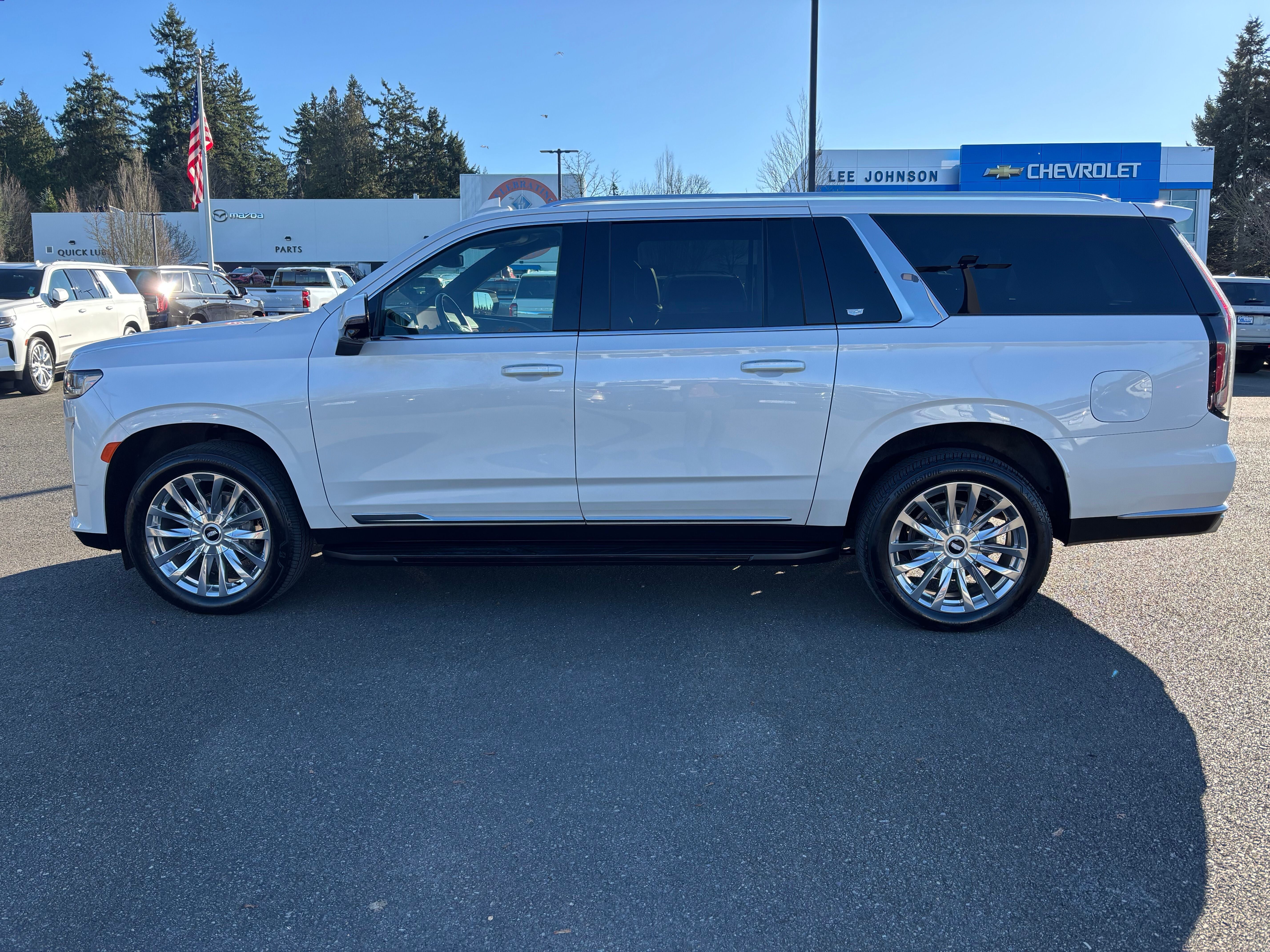 2024 Cadillac Escalade ESV Luxury