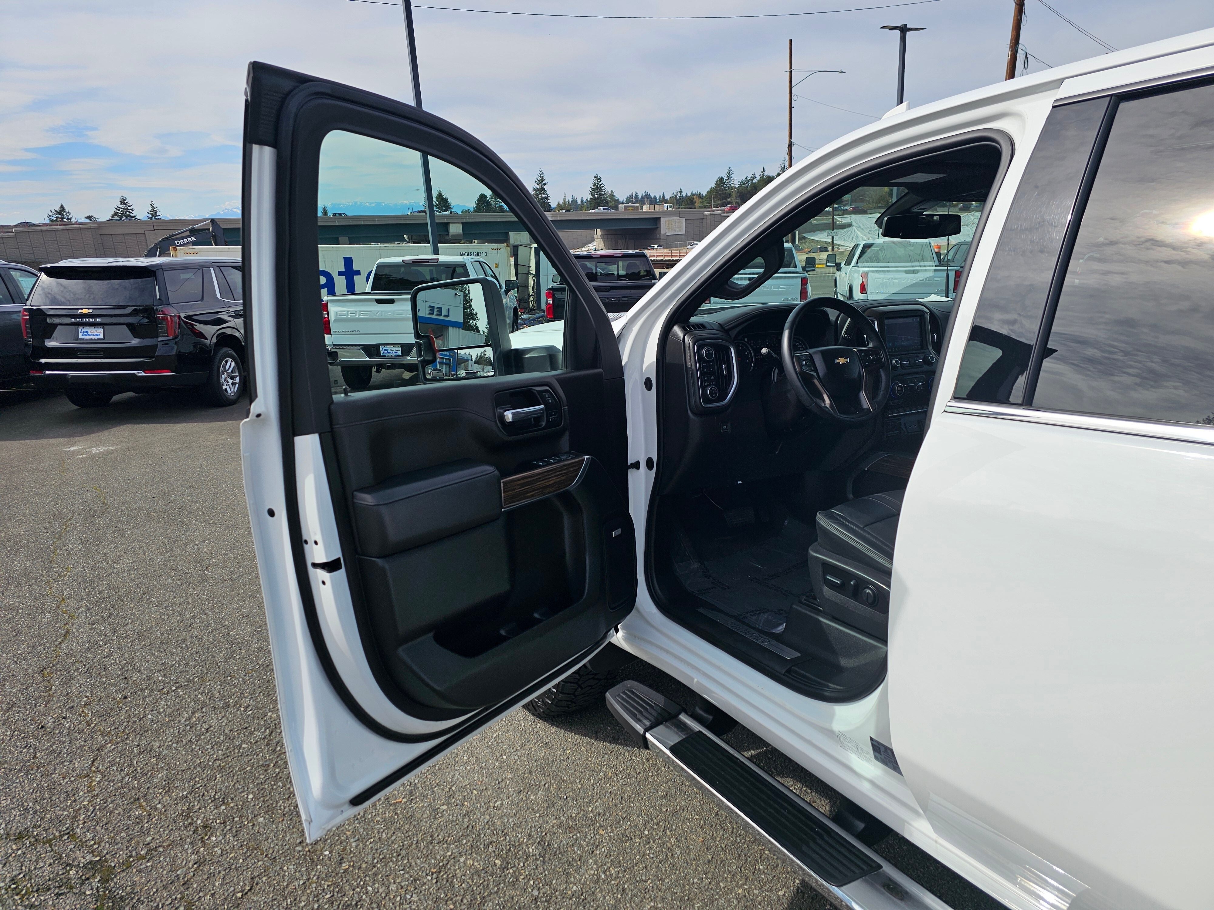 2022 Chevrolet Silverado 3500 HD High Country
