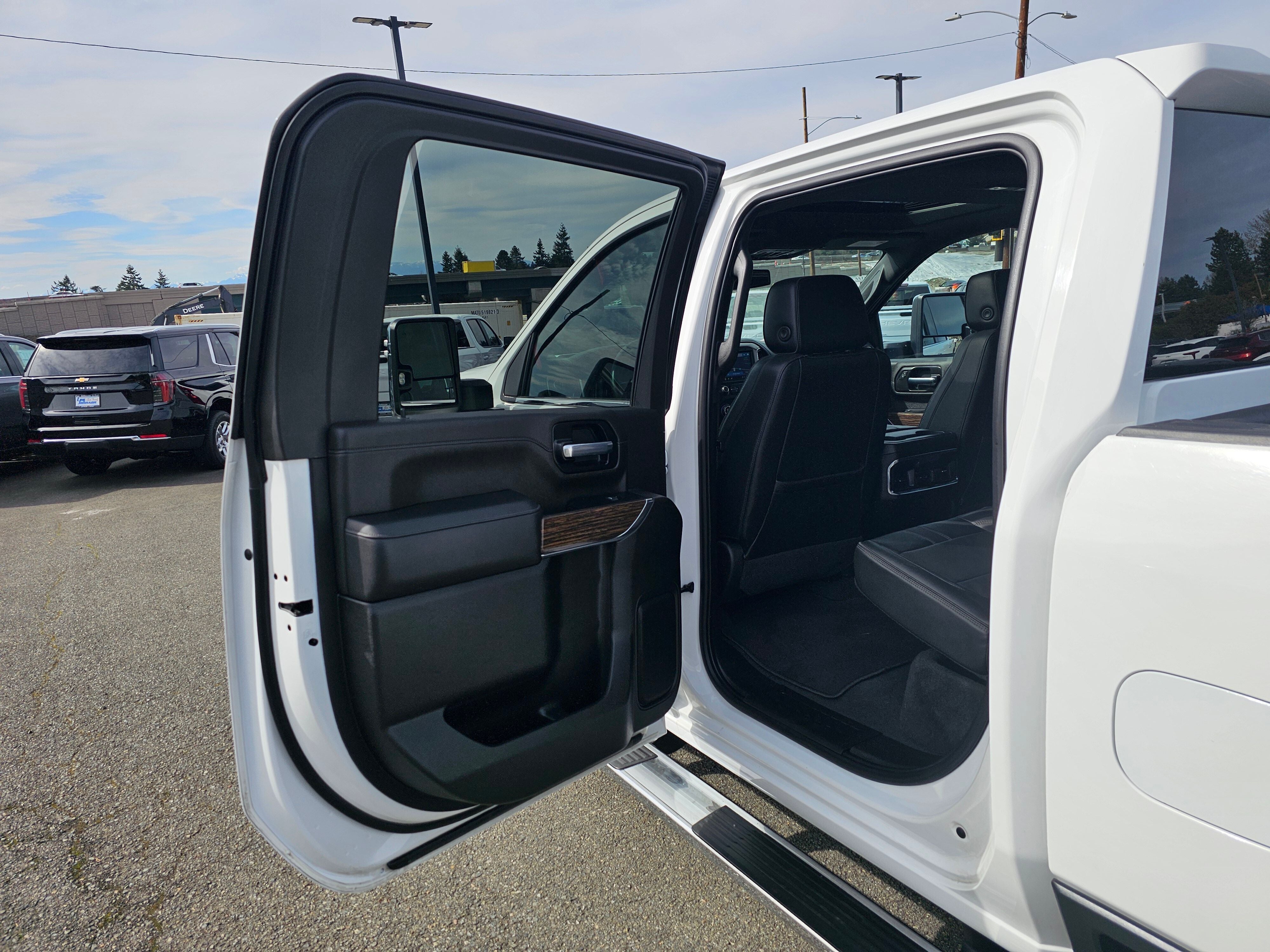 2022 Chevrolet Silverado 3500 HD High Country