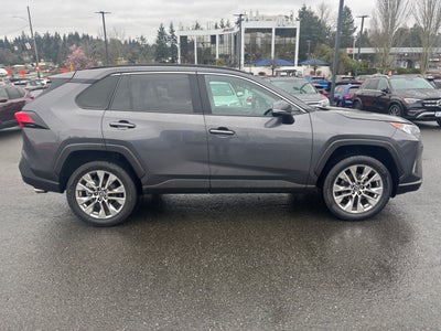 2019 Toyota RAV4 XLE Premium