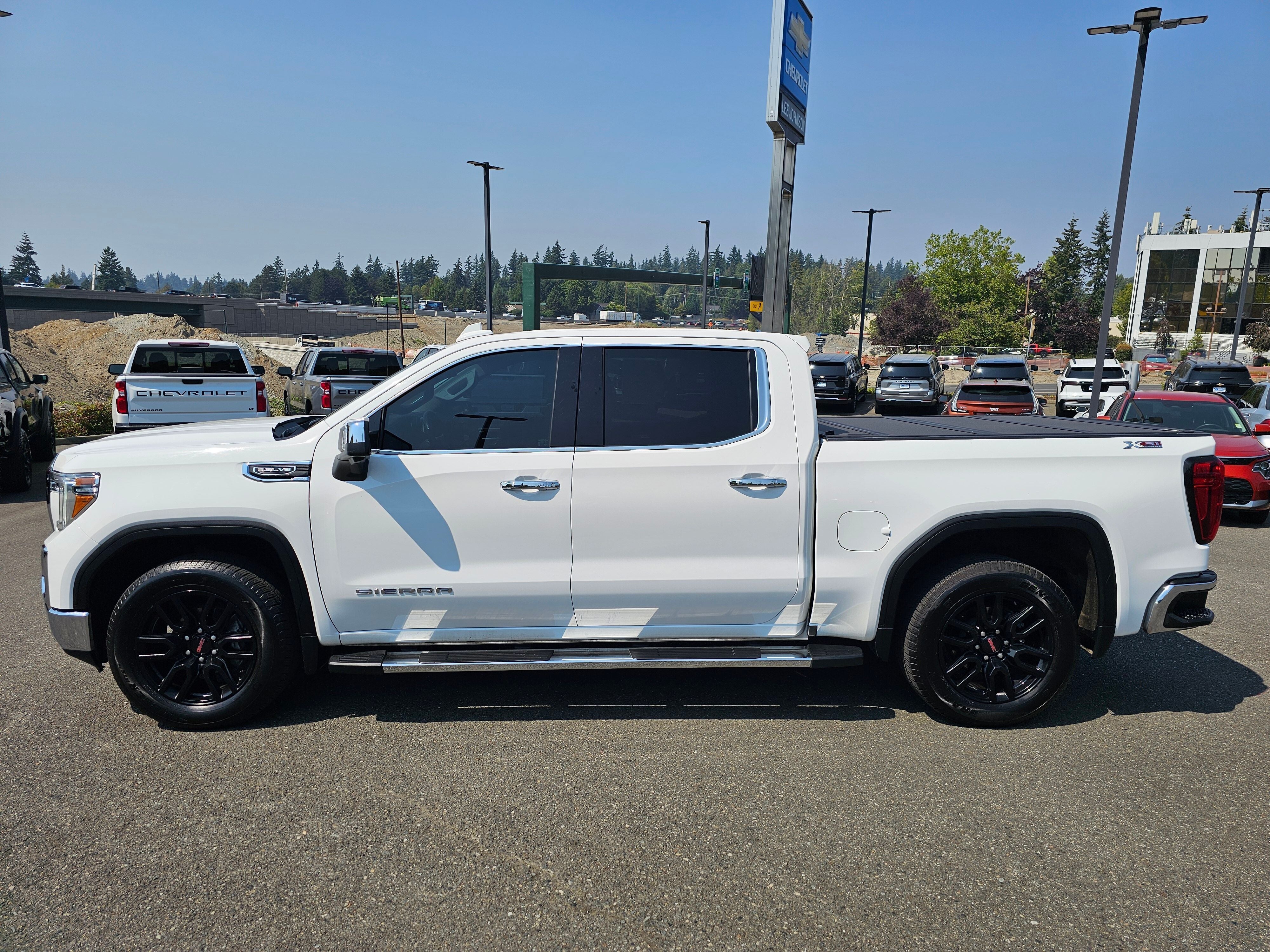 2021 GMC Sierra 1500 SLT
