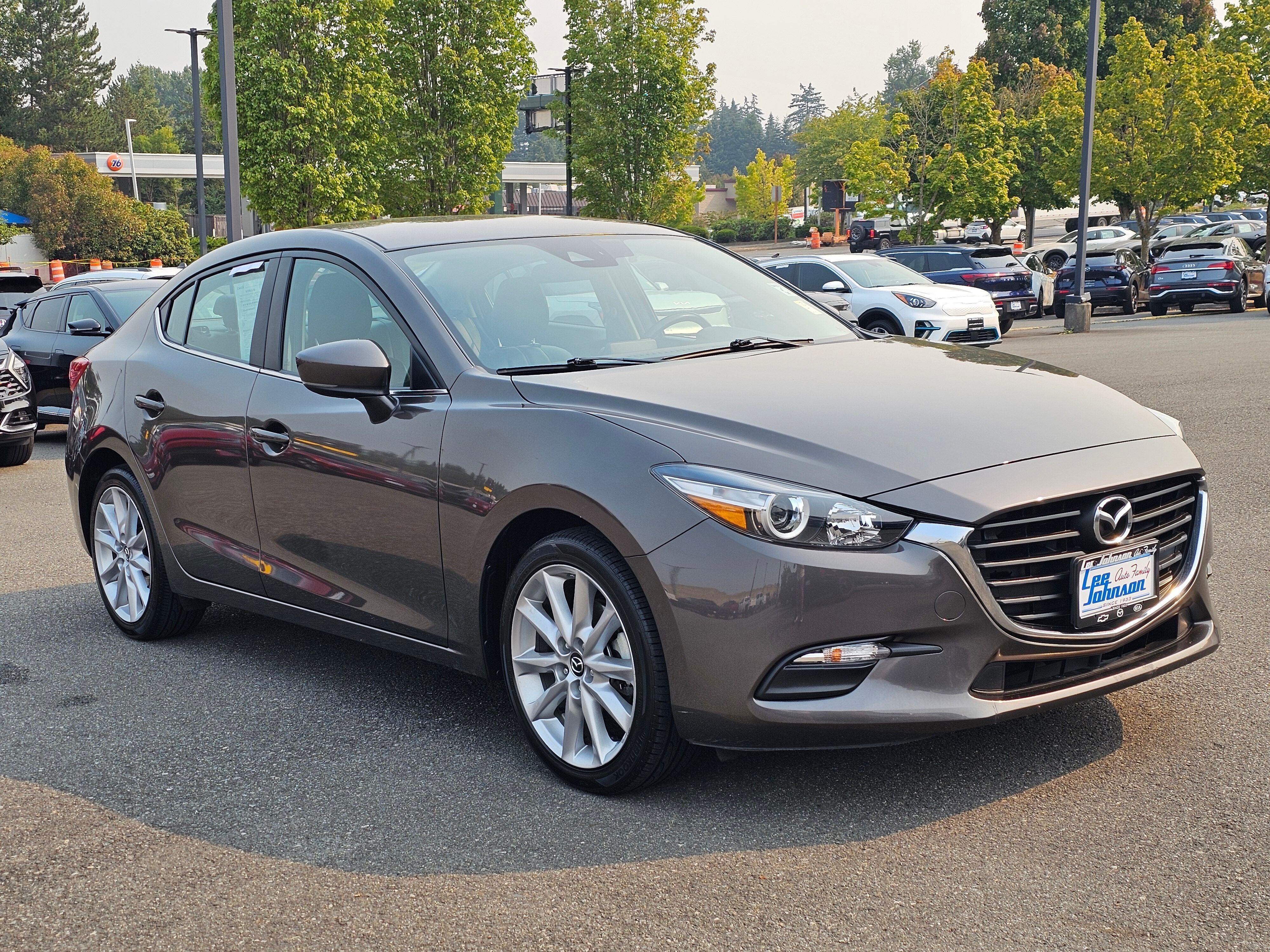 2017 Mazda Mazda3 4-Door Touring