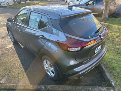 2024 Nissan Kicks S