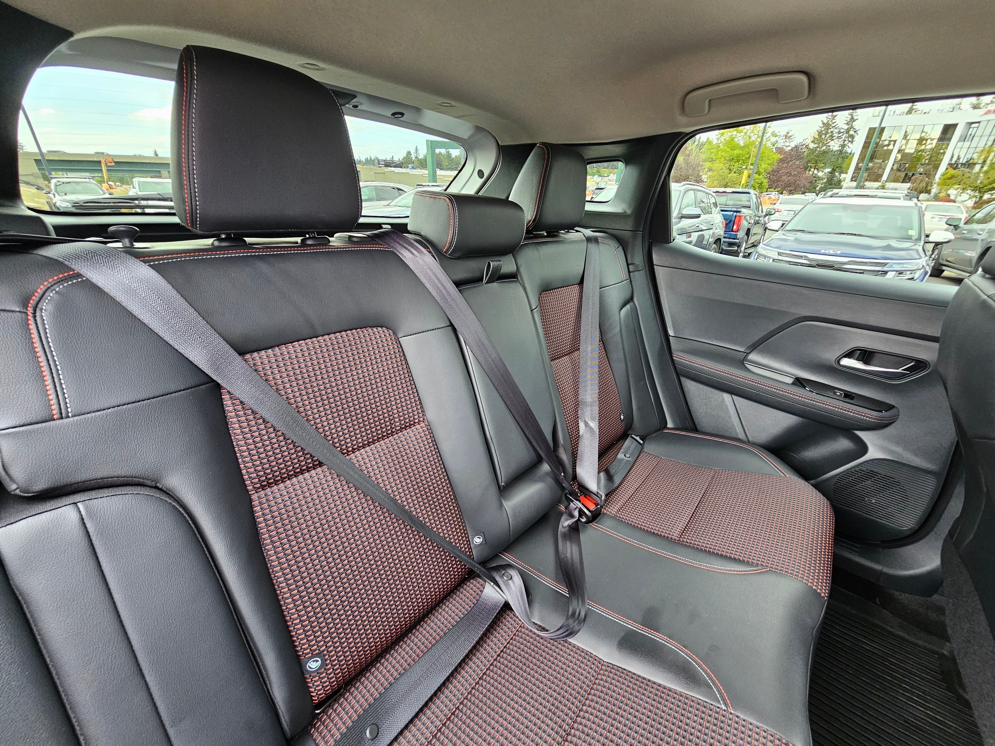 2025 Nissan Kicks SR Intelligent AWD