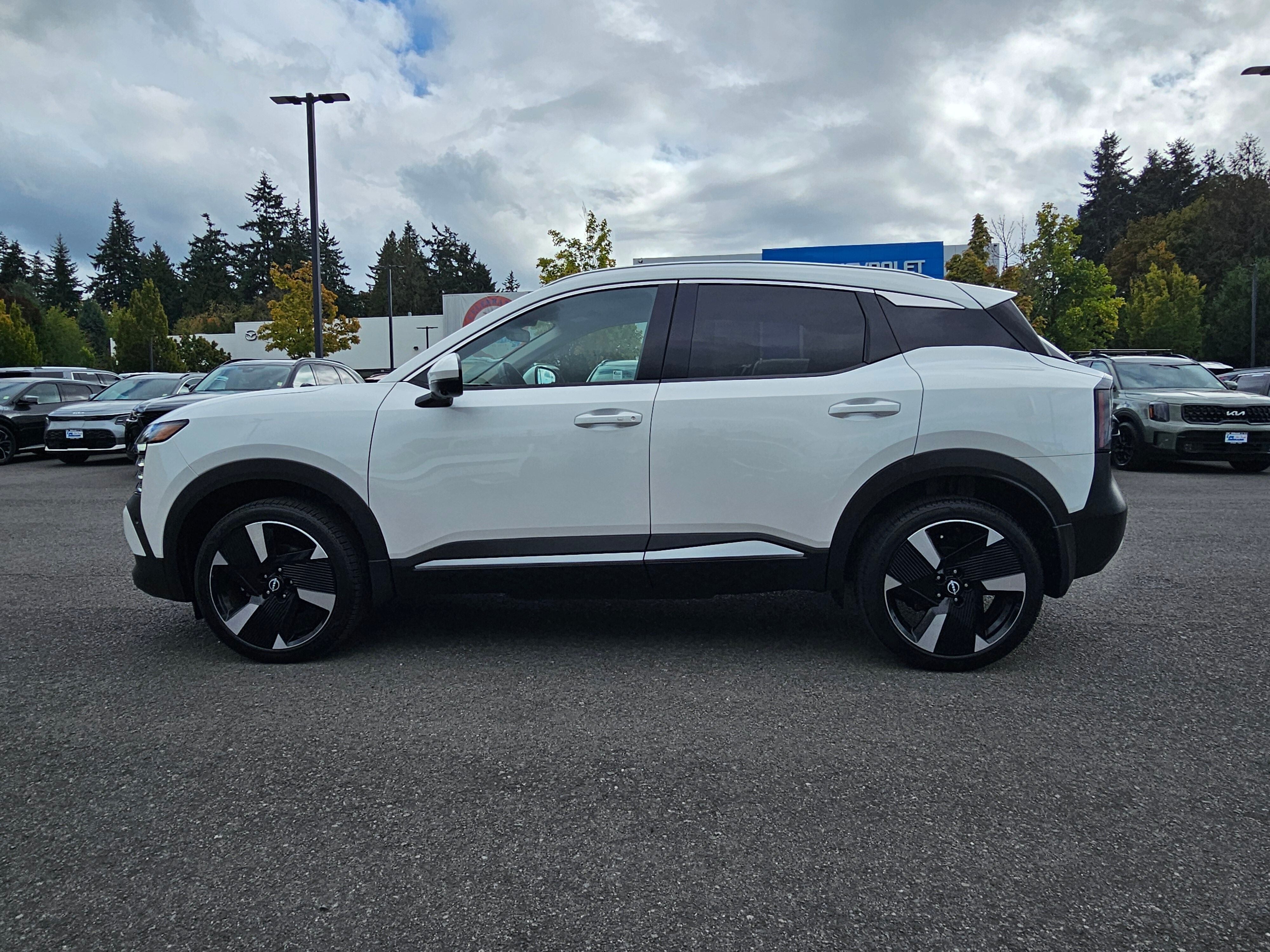 2025 Nissan Kicks SR Intelligent AWD