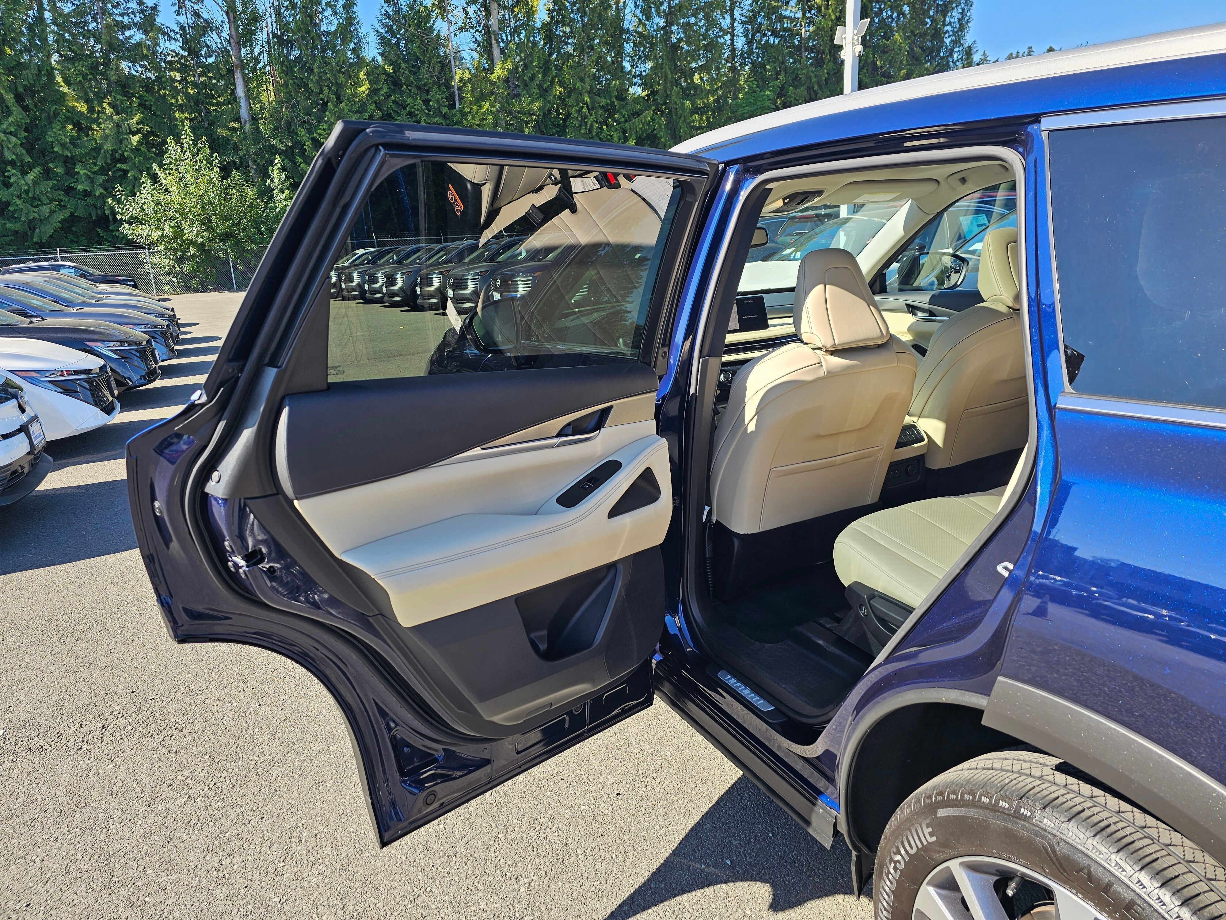 2022 INFINITI QX60 LUXE