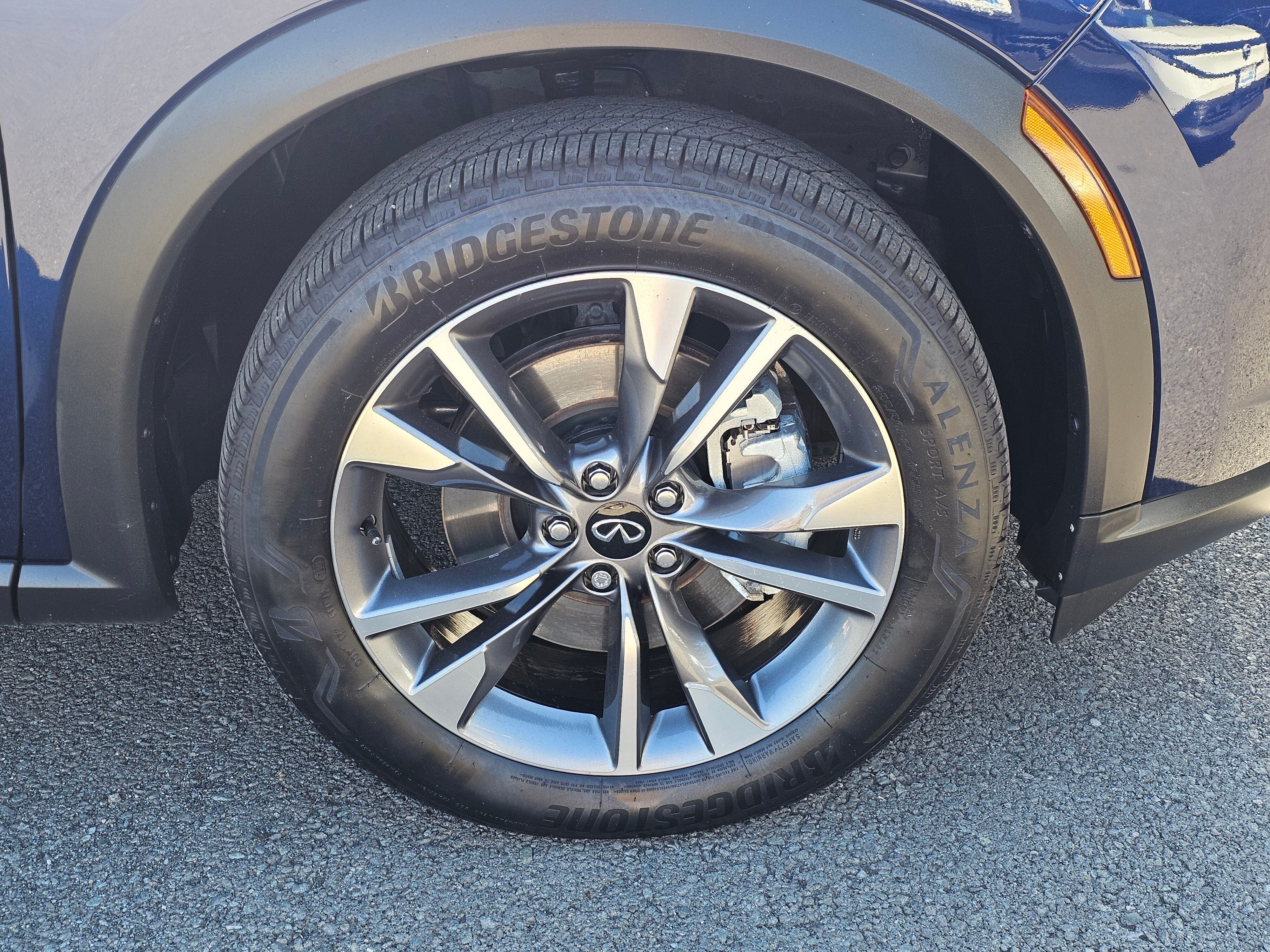 2022 INFINITI QX60 LUXE
